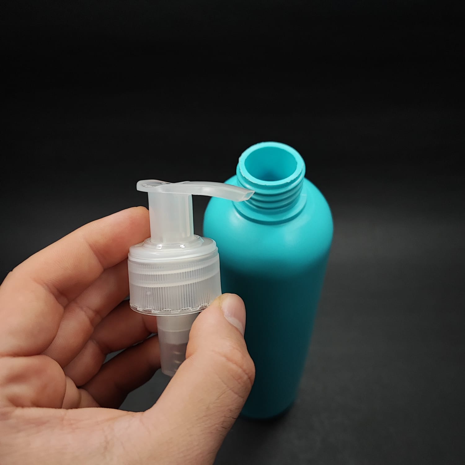 500 CC TURKUAZ POLİETİLEN PE ŞAMPUAN ŞİŞESİ - ŞEFFAF SIVI SABUN POMPALI - 500 ML PE ŞAMPUAN ŞİŞESİ