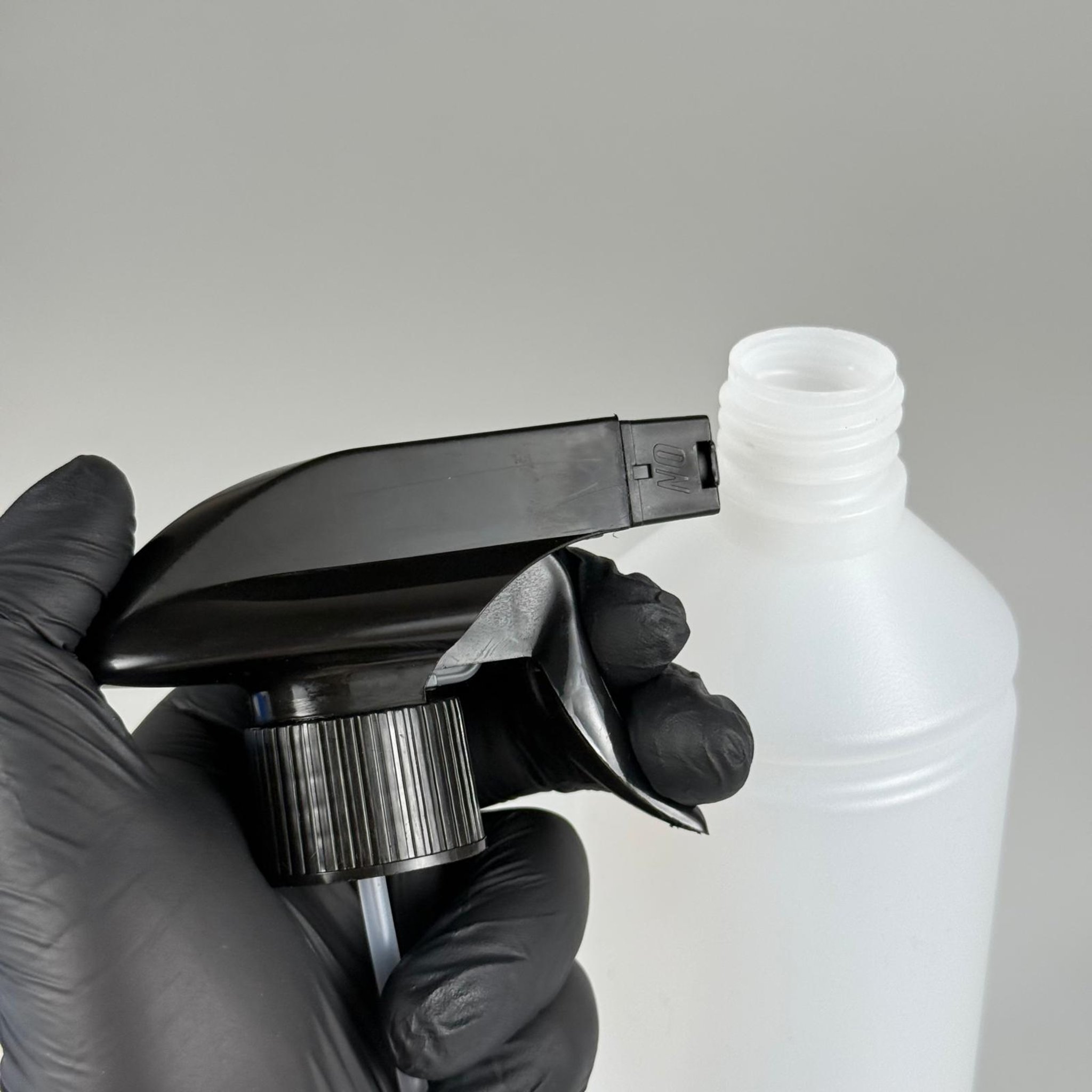 0,5 LT KÖPÜK YAPICI TRİGER SPREYLİ POLİETİLEN ŞİŞE KISA - 500 ML KÖPÜK YAPICI TRİGER TETİK SPREYLİ PLASTİK ŞİŞE