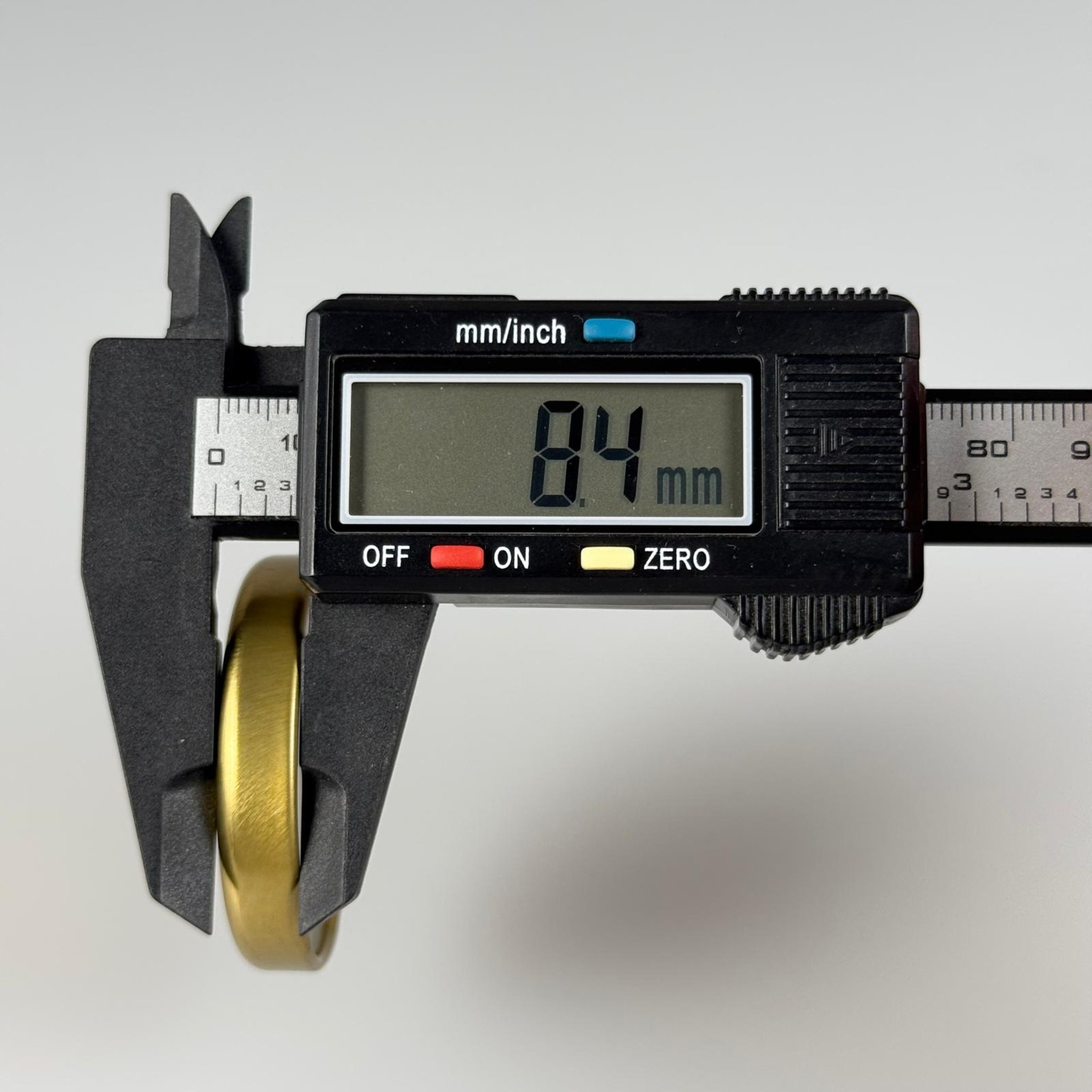 43 MM TWİST-OFF GOLD METAL KAPAK