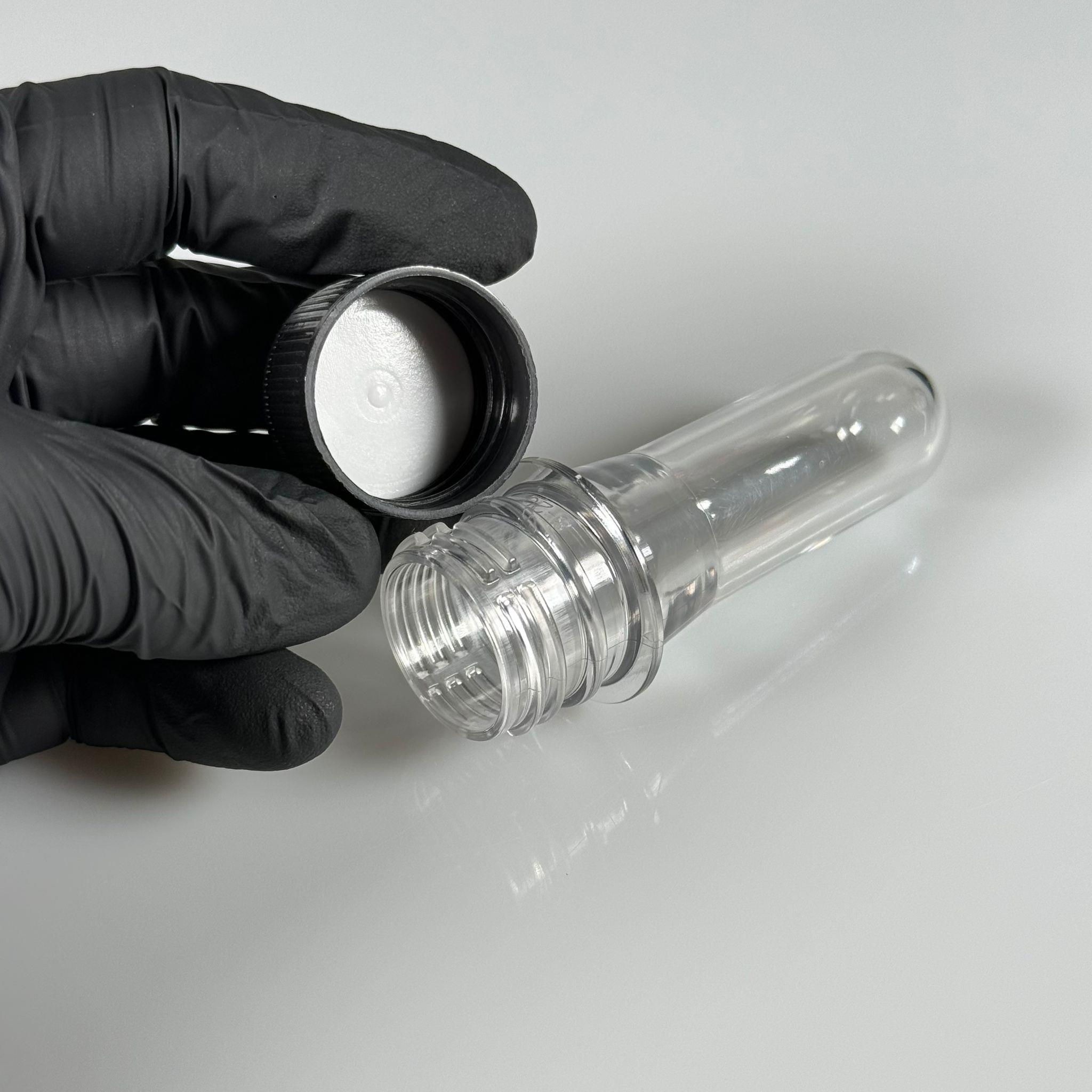 9 CM TÜP - 20 CC UZUN KALIN (20 GR) PET ŞİŞE  - SİYAH PLASTİK KAPAKLI  - BAHARAT, DENEY TÜPÜ, AYAKKABI BAĞCIĞI VB İÇİN PLASTİK TÜP