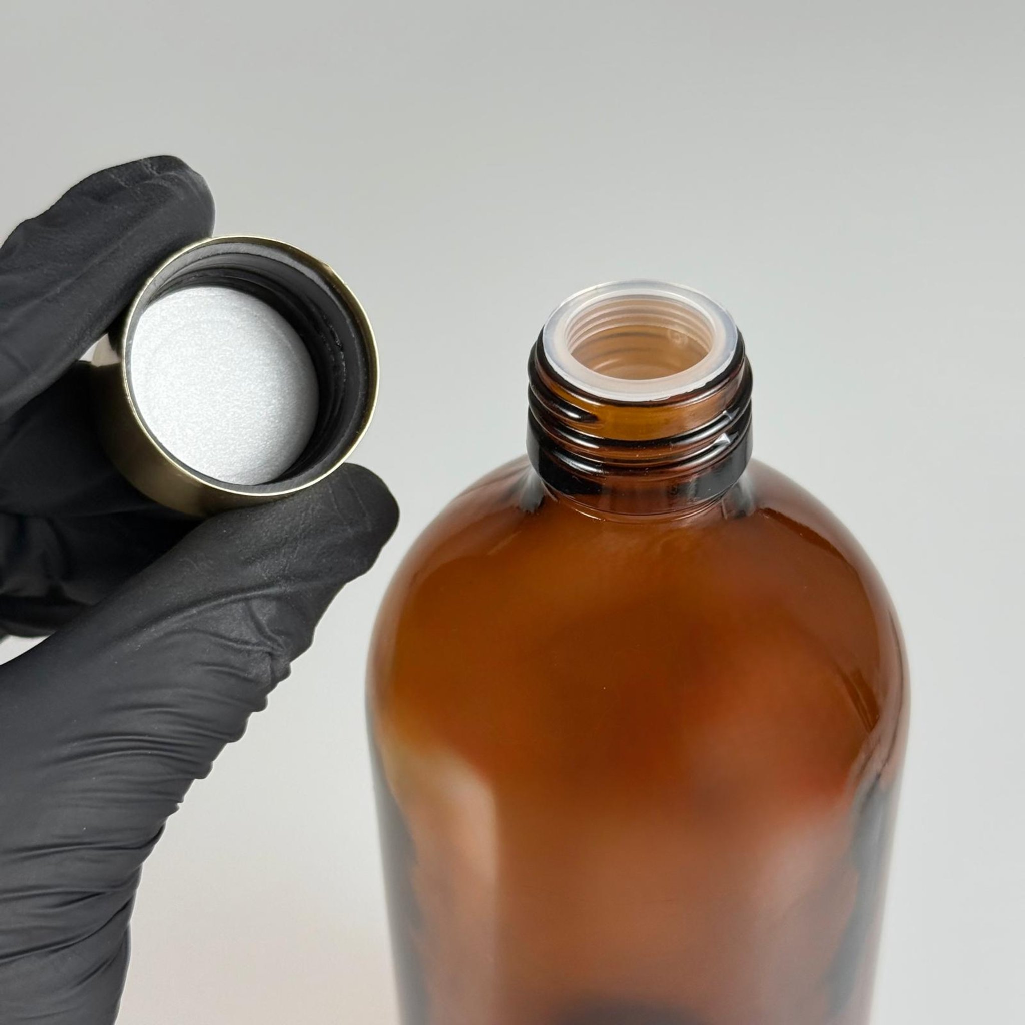 500 CC AMBER CAM ŞİŞE  + ALÜMİNYUM KAPLAMALI GOLD KAPAKLI + KÖR TIPALI TAKIM - 500 ML KAHVERENGİ CAM ŞİŞE