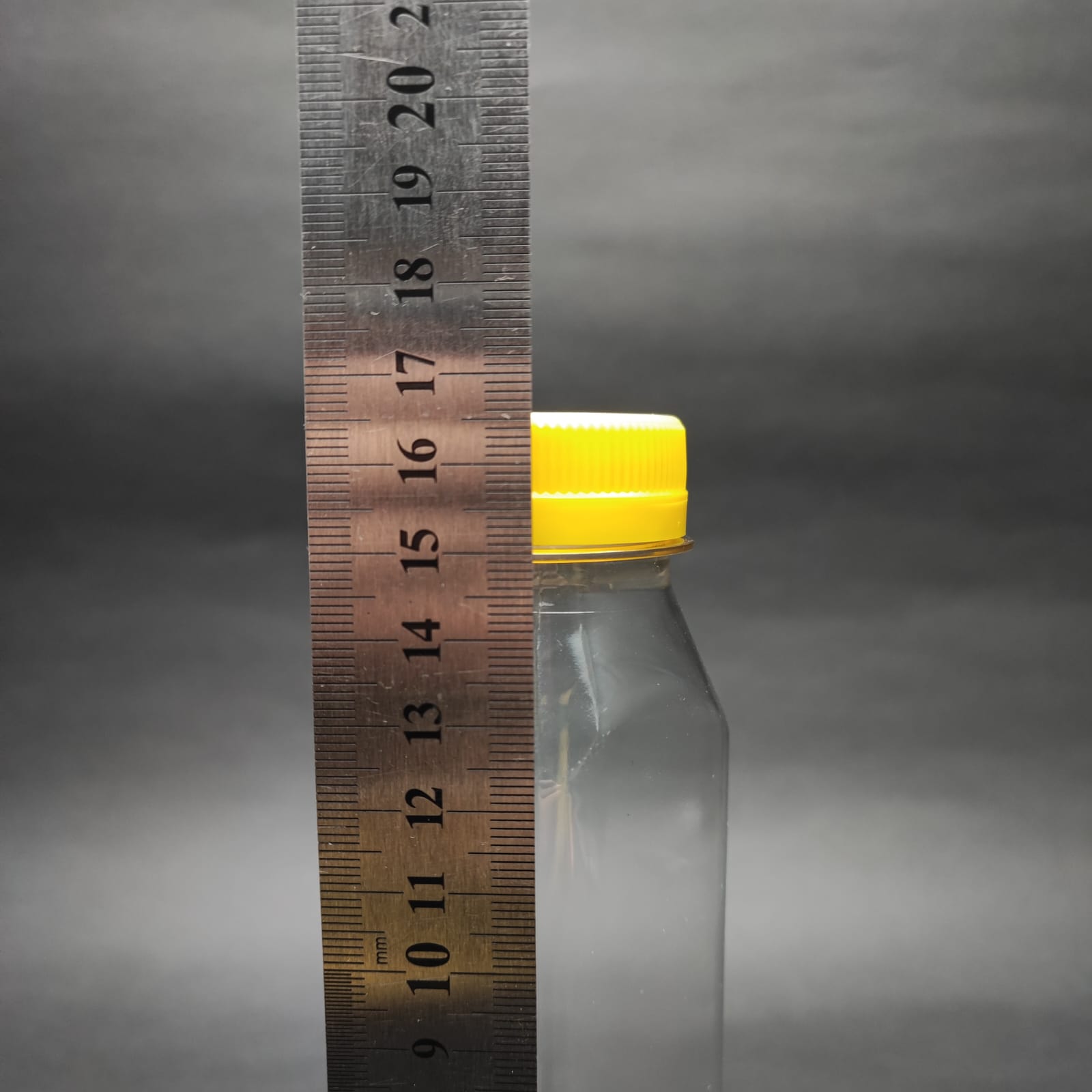 250 CC KARE PET ŞİŞE (19 GR) - GENİŞ AĞIZLI SARI KİLİTLİ KAPAKLI - 250 ML DETOX , MEYVE SUYU ŞİŞE , BOŞ DETOKS ŞİŞE