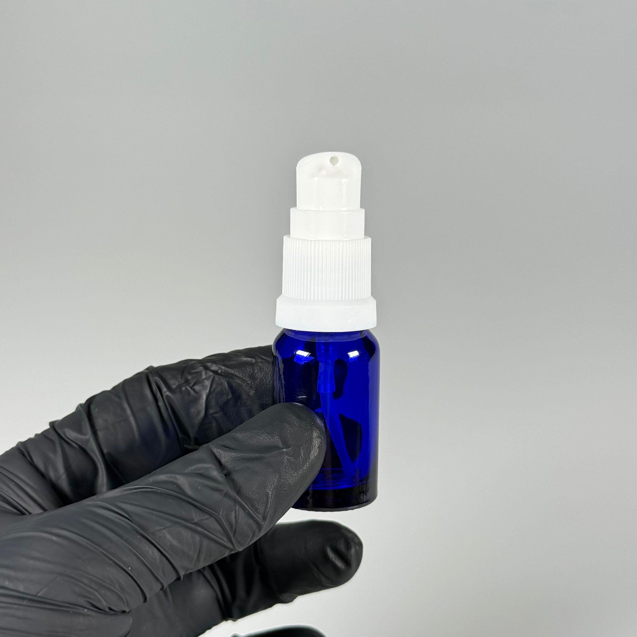 10 CC MAVİ CAM ŞİŞE - SIZDIRMAZ ETEKLİ BEYAZ LOSYON POMPALI TAKIM - 10 ML LOSYON ŞİŞESİ - YAĞ, KREM GİBİ YOĞUN KIVAMLI SIVILAR İÇİN CAM AMBALAJ