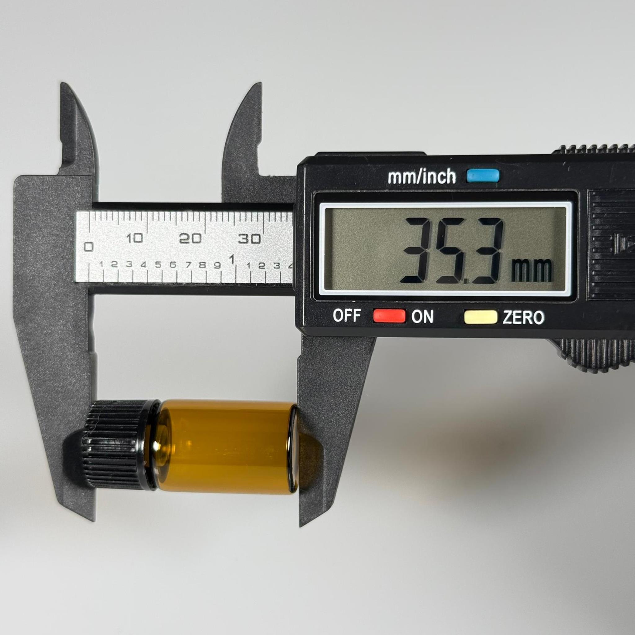 3 CC AMBER İNCE CAM ŞİŞE - SİYAH KAPAKLI + İÇTEN DAMLALIKLI - 3 ML CAM ŞİŞE