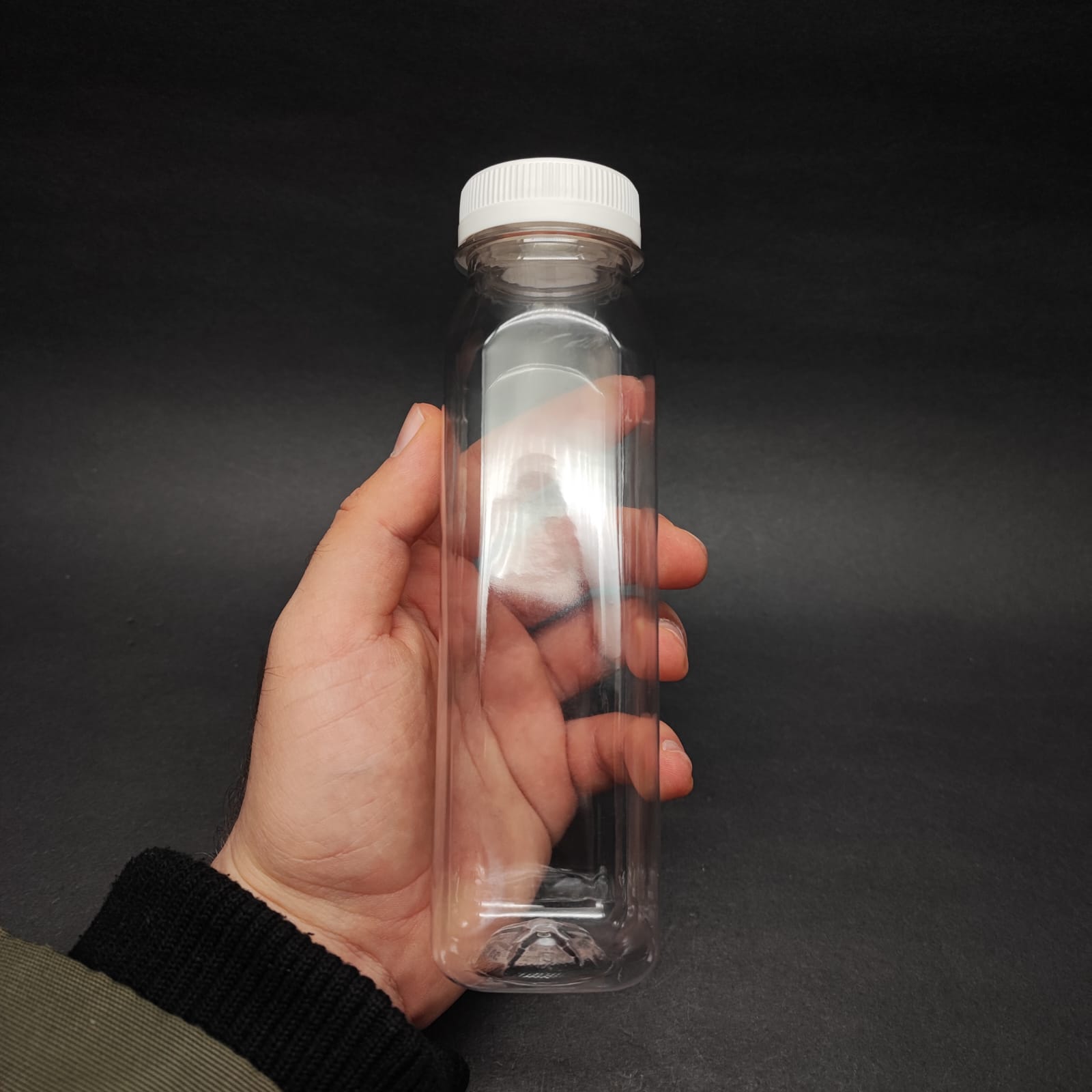 250 CC KARE PET ŞİŞE (19 GR) - GENİŞ AĞIZLI BEYAZ KİLİTLİ KAPAKLI - 250 ML DETOX , MEYVE SUYU ŞİŞE , BOŞ DETOKS ŞİŞE