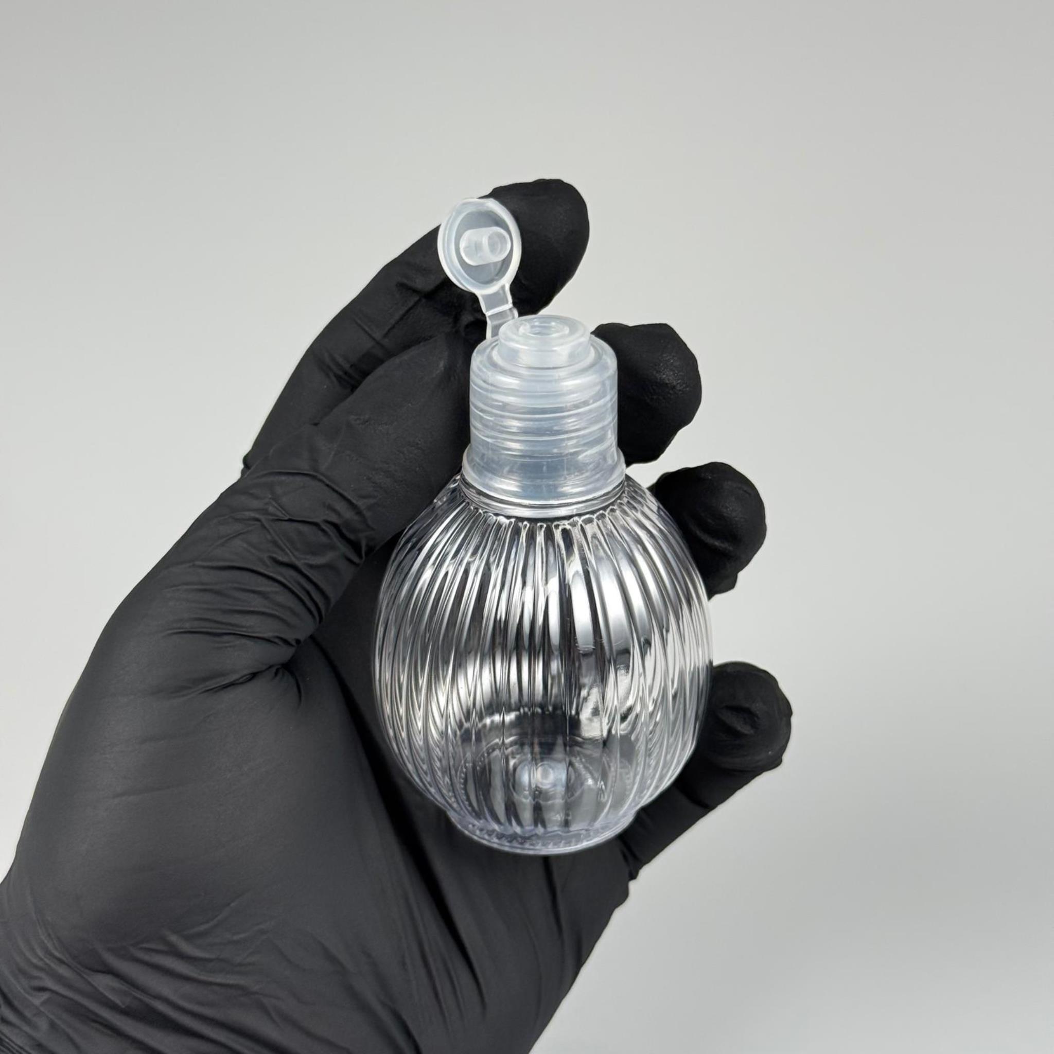 50 CC TOP ÇİZGİLİ DESENLİ 18 MM ŞEFFAF YENİ MODEL FLİPTOP KAPAKLI PET ŞİŞE - 50 ML TOP MODEL ÇİZGİLİ YENİ MODEL FLİPTOP KAPAKLI PLASTİK ŞİŞE