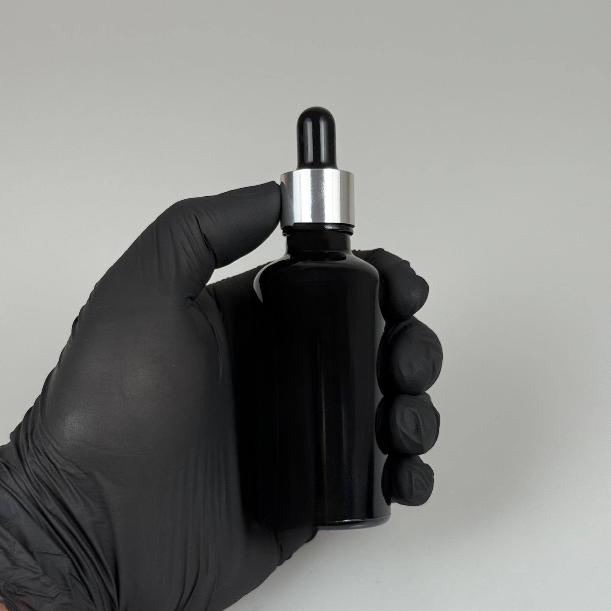50 CC SİYAH CAM DAMLALIKLI ŞİŞE - SİYAH EMZİK - GÜMÜŞ METALİK KAPAK - 50 ML SİYAH CAM DAMLALIKLI ŞİŞE