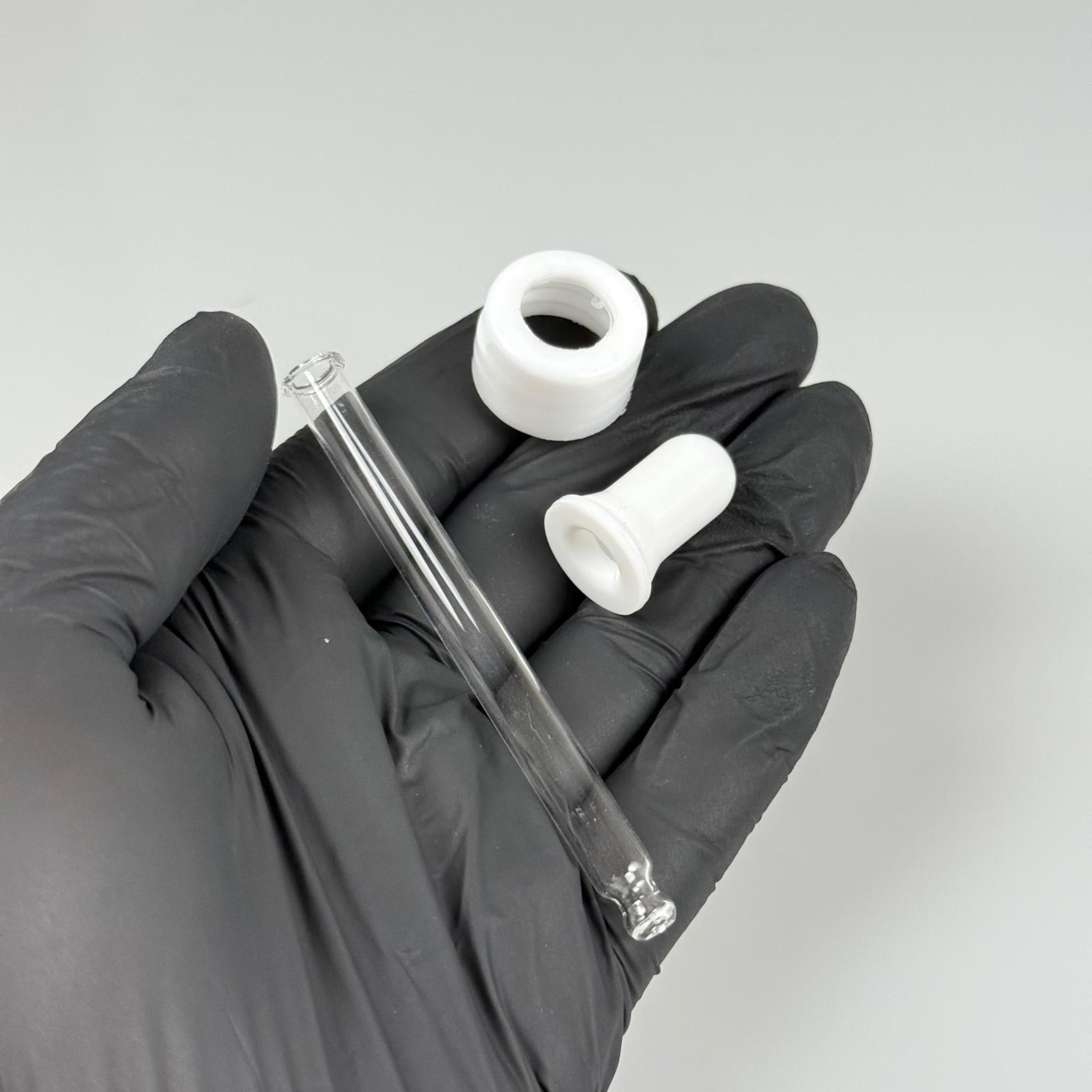 18 MM CAM DAMLALIKLI TAKIM - BEYAZ EMZİK +  DELİKLİ PLASTİK DÜZ BEYAZ KAPAK + 77 MM CAM PİPET