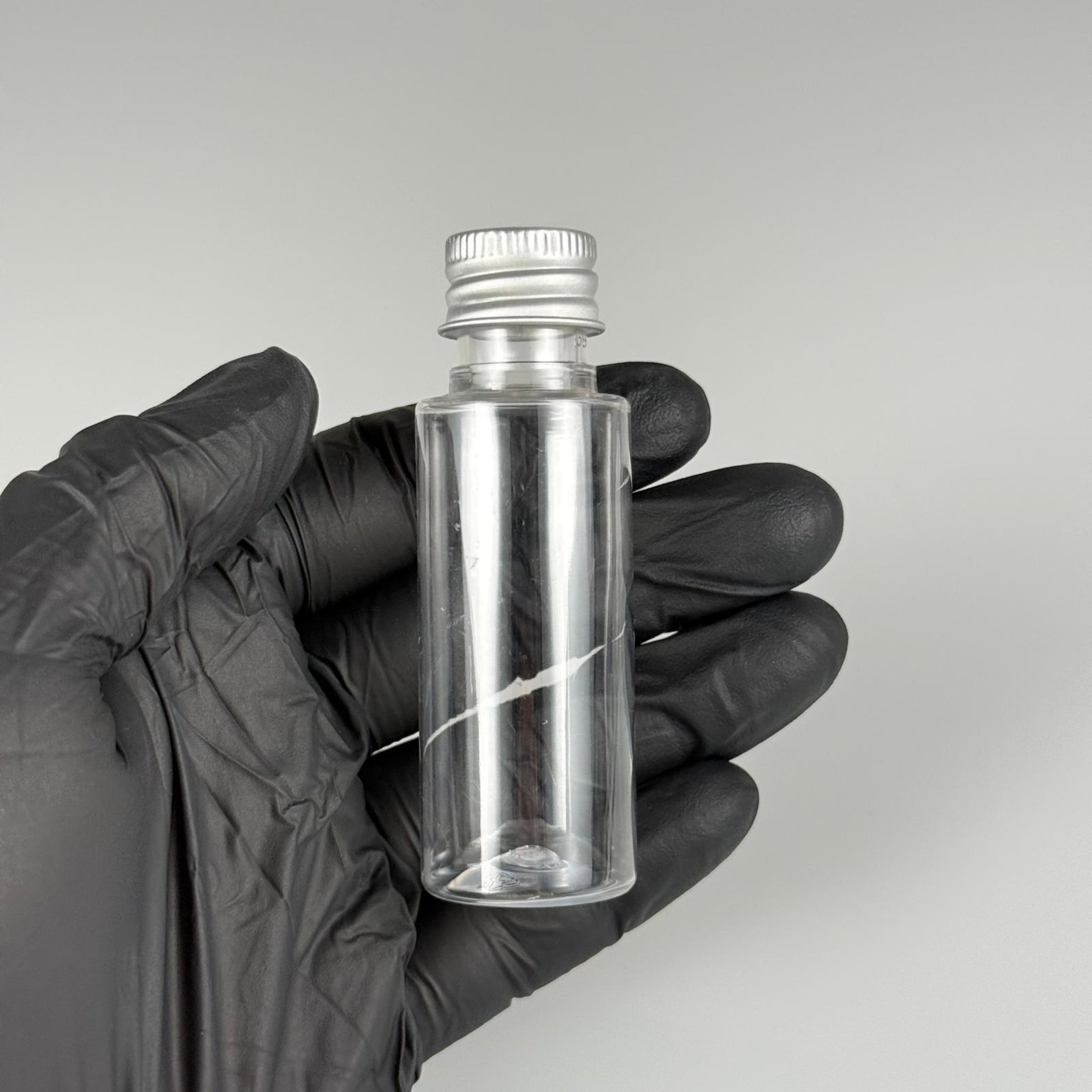 30 CC ŞEFFAF SİLİNDİR UZUN MODEL PET ŞİŞE + KÖPÜK CONTALI GÜMÜŞ ALÜMİNYUM METAL KAPAKLI TAKIM - 30 ML PLASTİK ŞİŞE