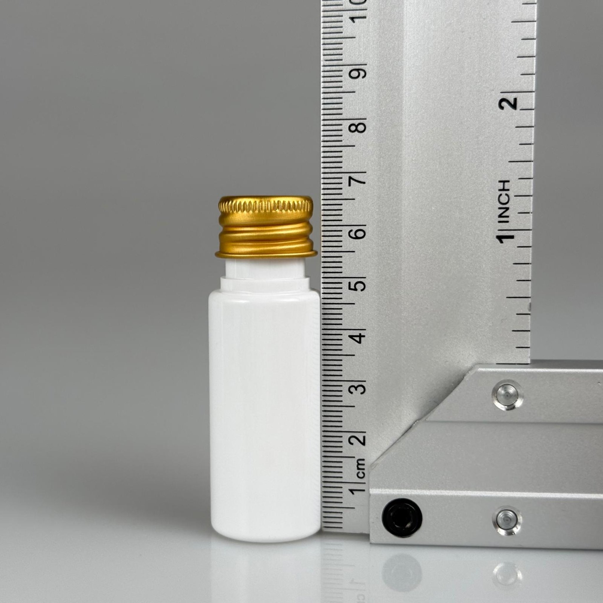15 CC BEYAZ SİLİNDİR PET ŞİŞE + KÖPÜK CONTALI GOLD ALÜMİNYUM METAL KAPAKLI TAKIML - 15 ML BEYAZ PET ŞİŞE