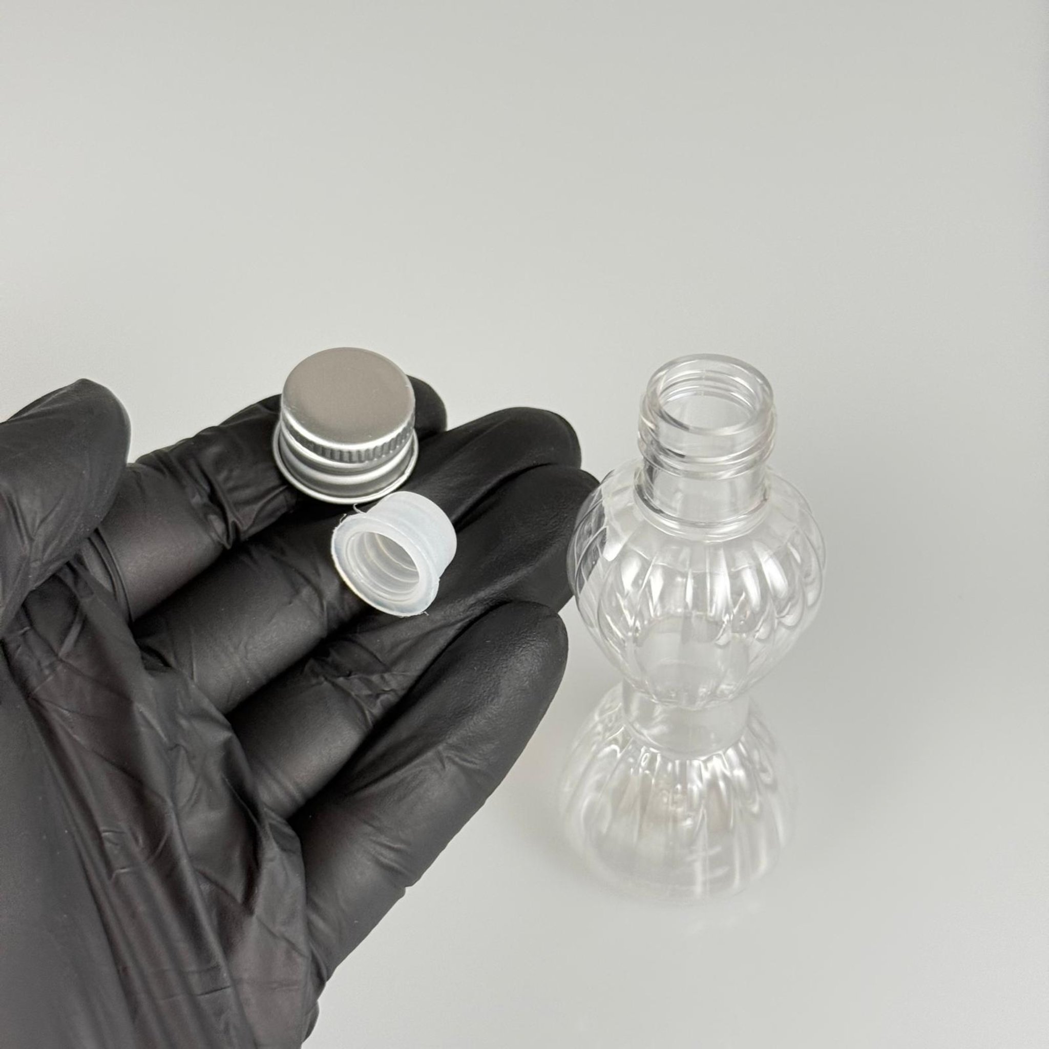 40 CC MİNİ PIRLANTA ŞİŞE + KÖPÜK CONTALI GÜMÜŞ ALÜMİNYUM METAL KAPAKLI + KÖR TIPALI TAKIM - 40 ML CAMPET ŞİŞE