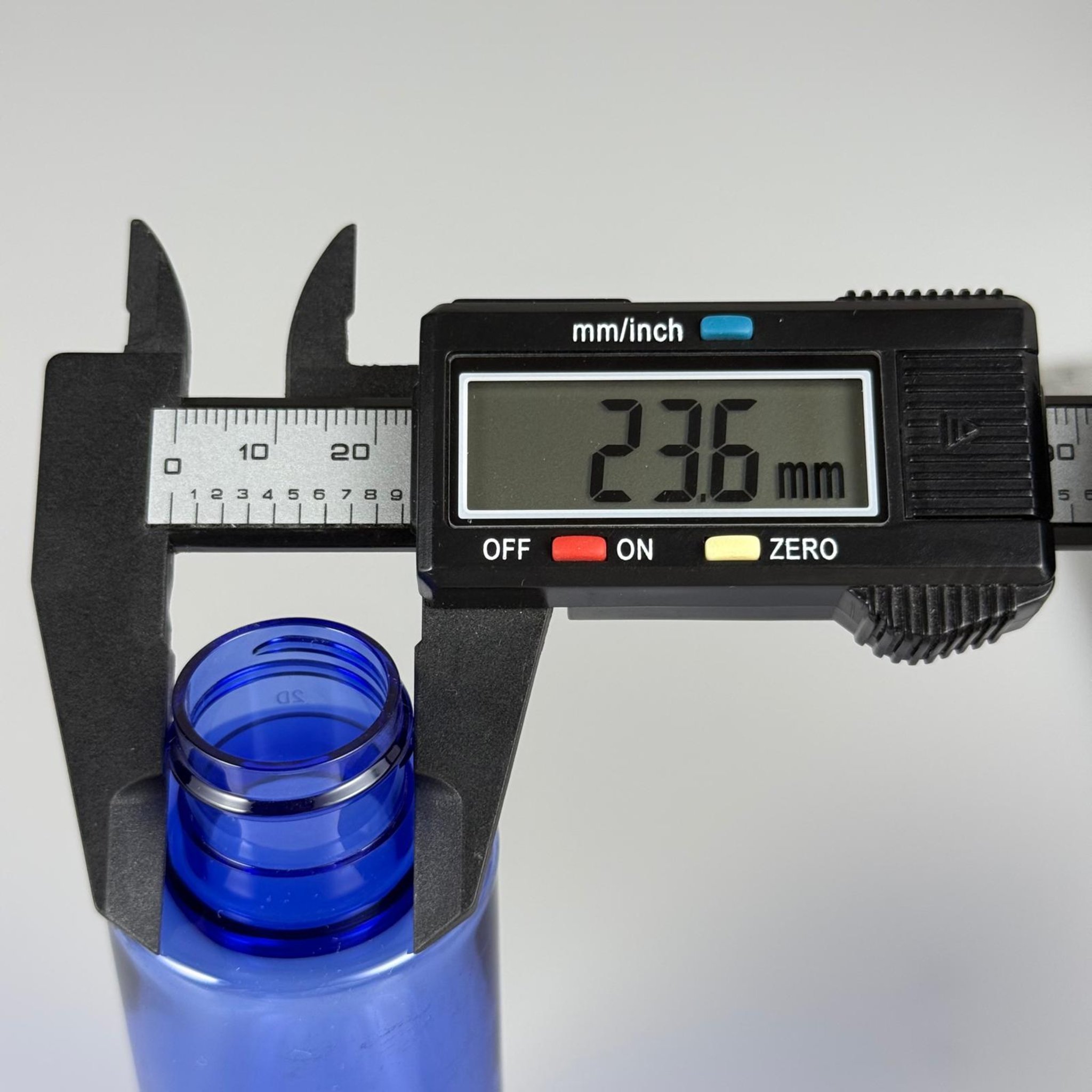100 CC MAVİ KÜT BOYUNLU PET ŞİŞE (17 GR) 24 MM