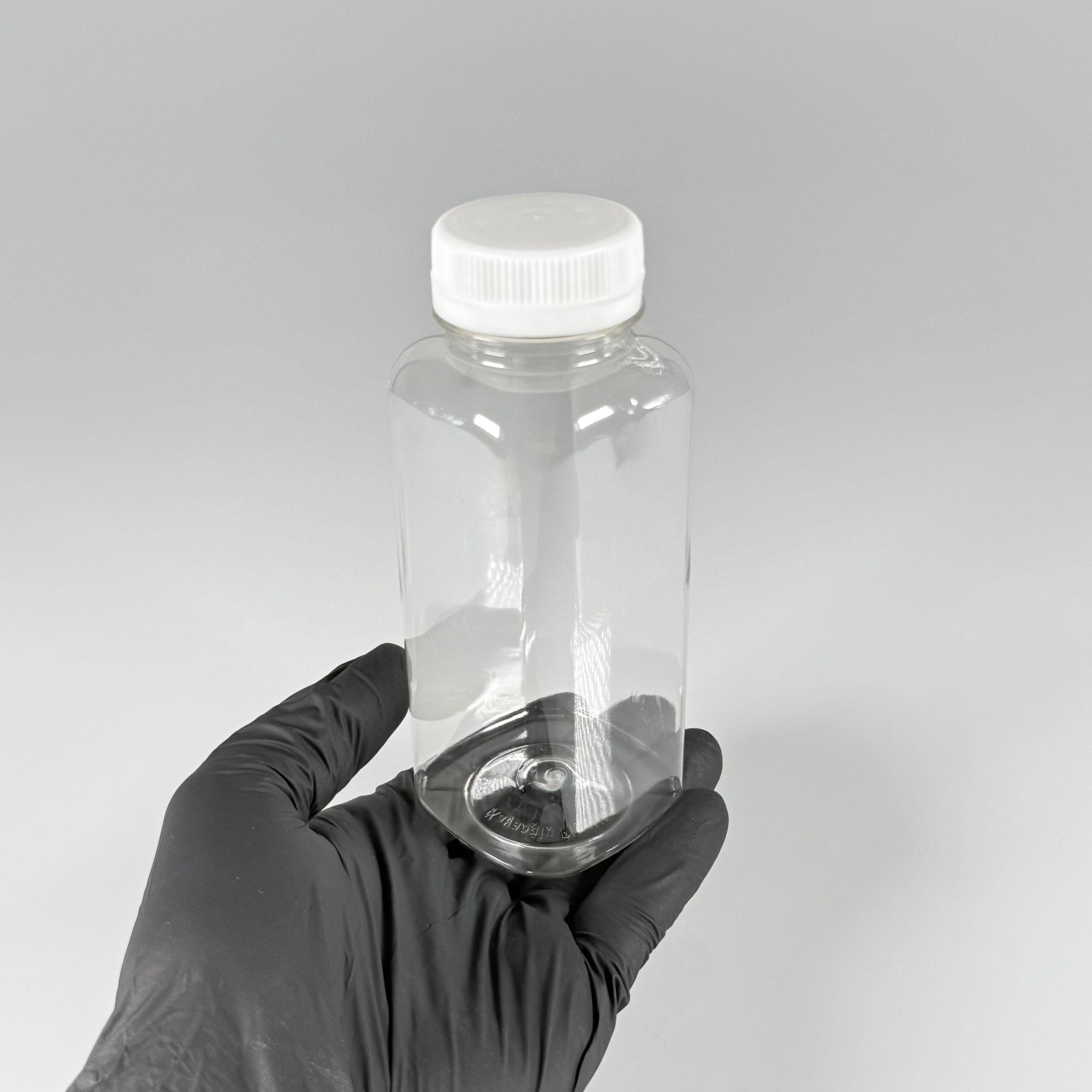 300 CC KÖŞELİ KARE PET ŞİŞE (18,5 GR) - 38 MM GENİŞ AĞIZLI BEYAZ KİLİTLİ KAPAKLI - 300 ML DETOX, MEYVE SUYU, SMOOTHIE, AYRAN, SÜT, MEŞRUBAT VB İÇİN BOŞ PLASTİK ŞİŞELER