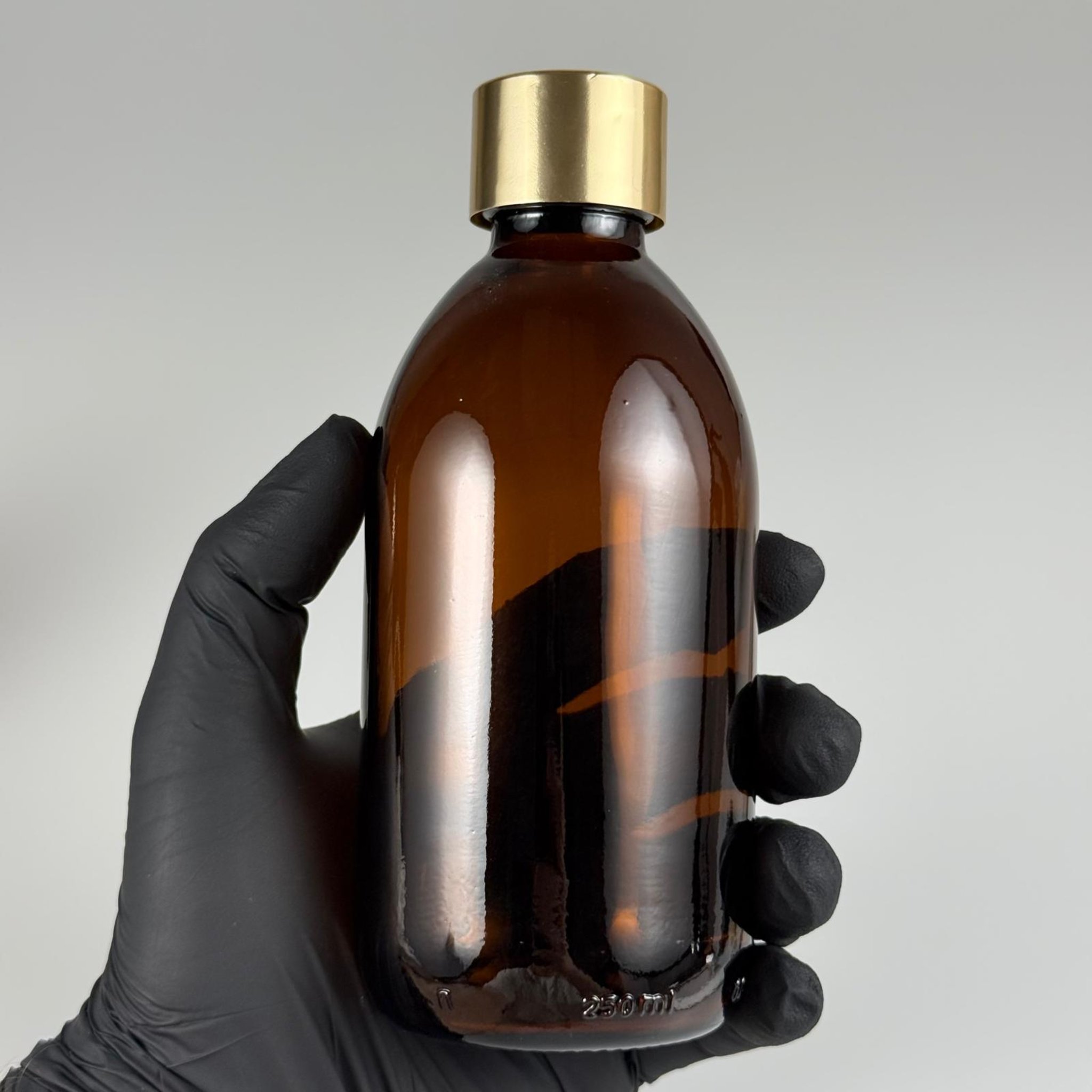 250 CC AMBER CAM ŞİŞE + ALÜMİNYUM KAPLAMALI GOLD KAPAKLI TAKIM - 250 ML KAHVERENGİ CAM ŞİŞE