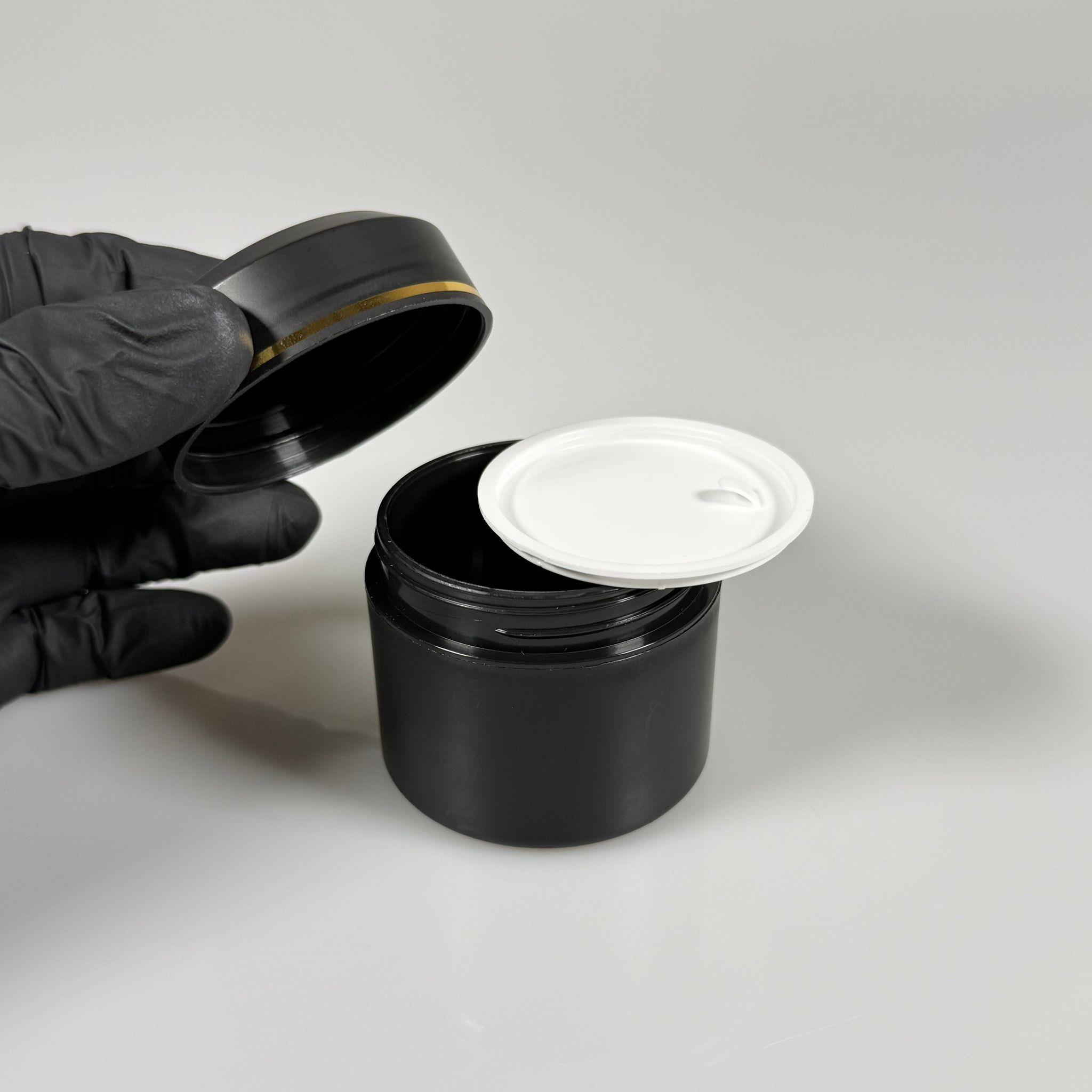 50 CC NOBEL KREM KAVANOZU - KAPAKLI - İÇ TIPALI - SİYAH - GOLD YALDIZLI KREM KUTUSU - KOZMETİK AMBALAJ