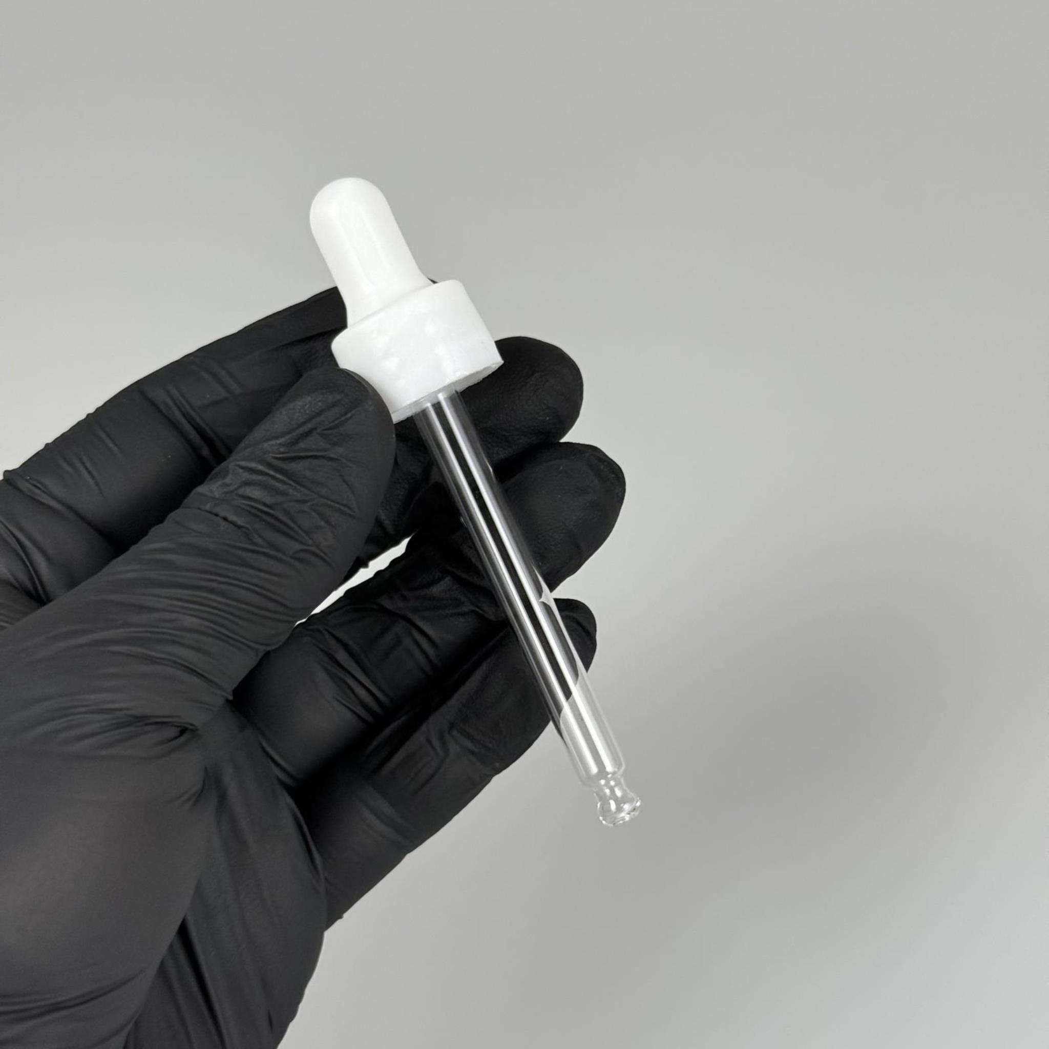 18 MM CAM DAMLALIKLI TAKIM - BEYAZ EMZİK +  DELİKLİ PLASTİK DÜZ BEYAZ KAPAK + 77 MM CAM PİPET