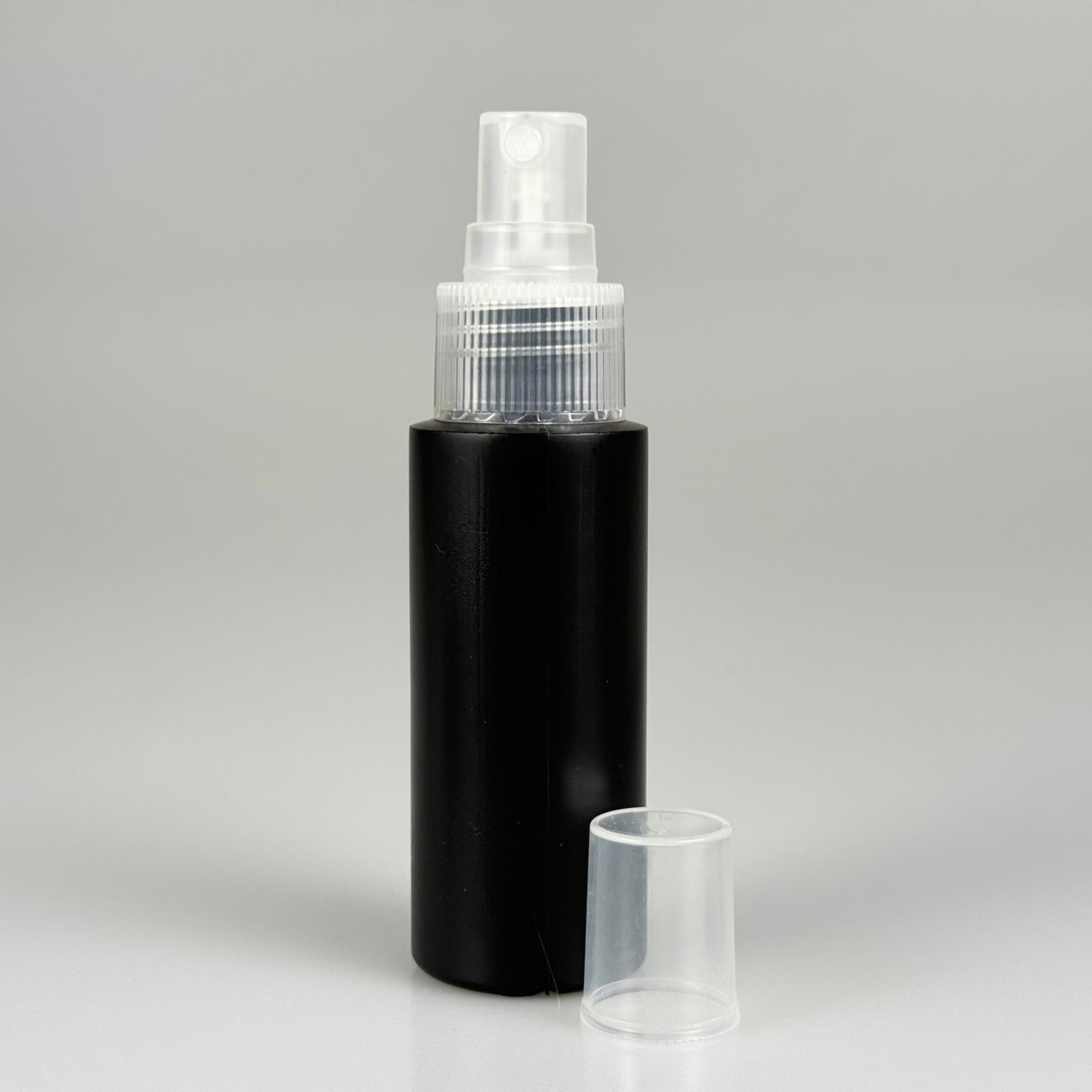 50 CC SPREYLİ SERT POLİETİLEN PLASTİK ŞİŞE - SİYAH - ŞEFFAF FISFISLI 50 ML ŞİŞE