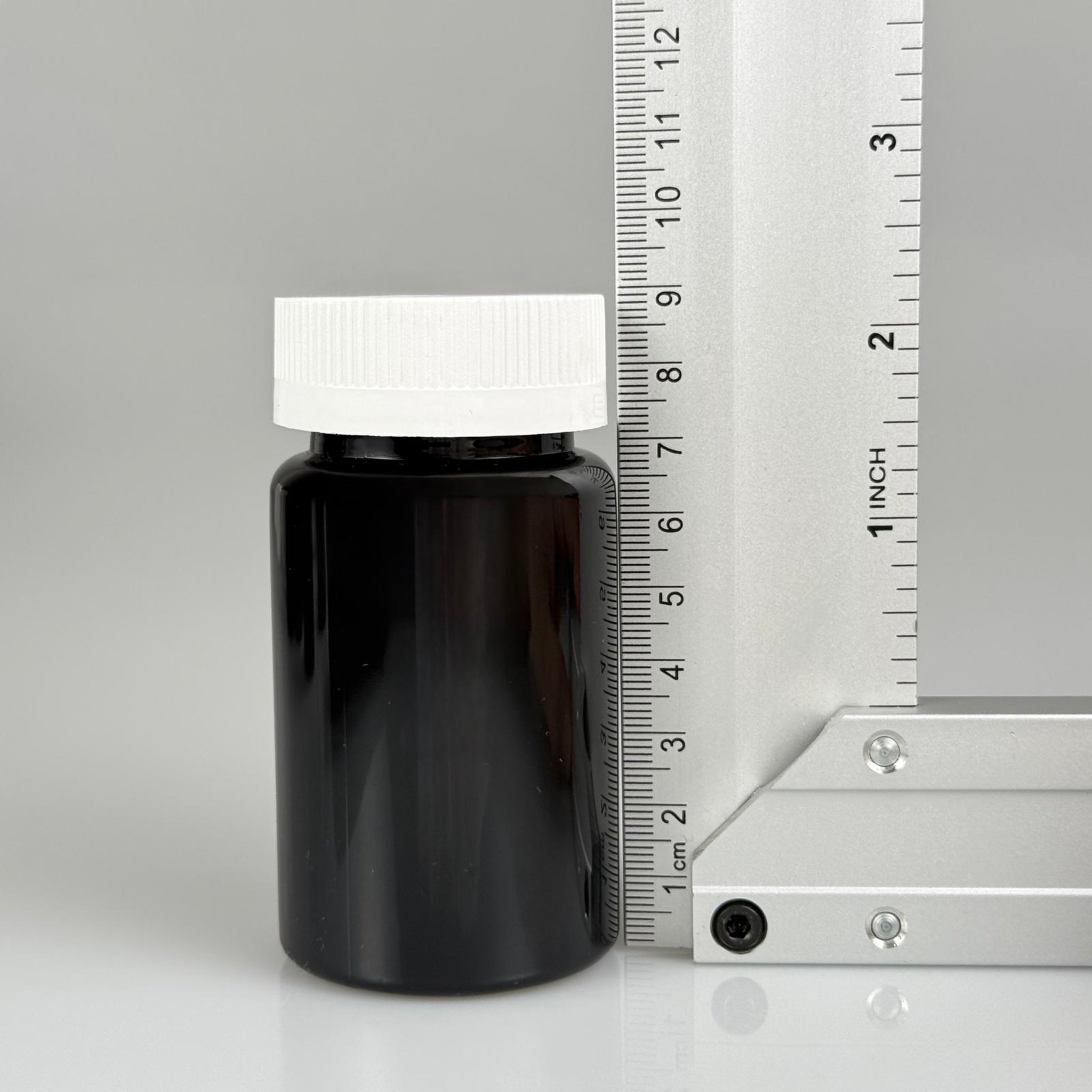 100 ML ÇOCUK KİLİT KAPAKLI TABLET ŞİŞESİ  - 100 CC SİYAH PET KAVANOZ + 38 MM BEYAZ ÇOCUK KİLİTLİ KAPAK TAKIM -  KAPSÜL KUTUSU - İLAÇ ŞİŞESİ - MEDİKAL HAP ŞİŞESİ - FARMASÖTİK KAVANOZ
