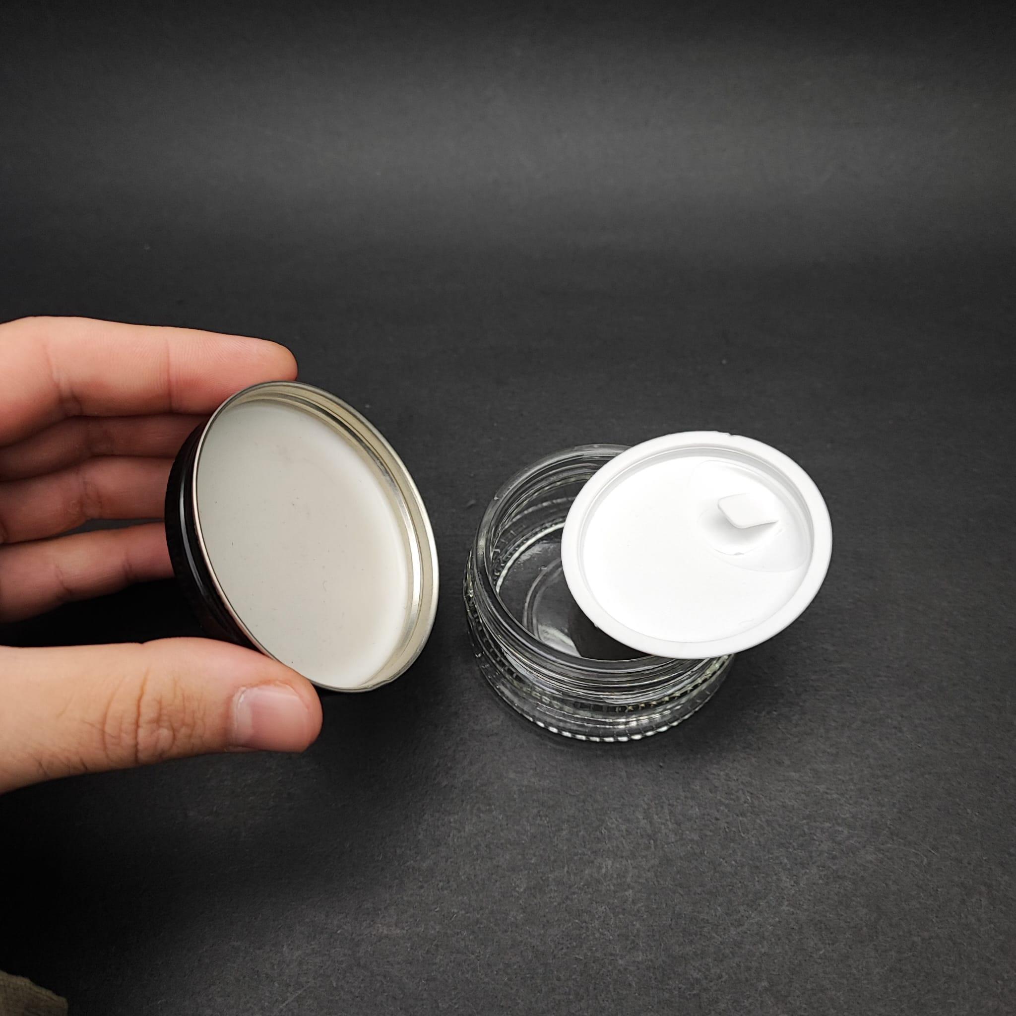 50 ML CAM KREM KAVANOZU + İÇ TIPA + SİYAH METAL KAPAK - 50 CC PAŞABAHÇE KREM KAVANOZLARI