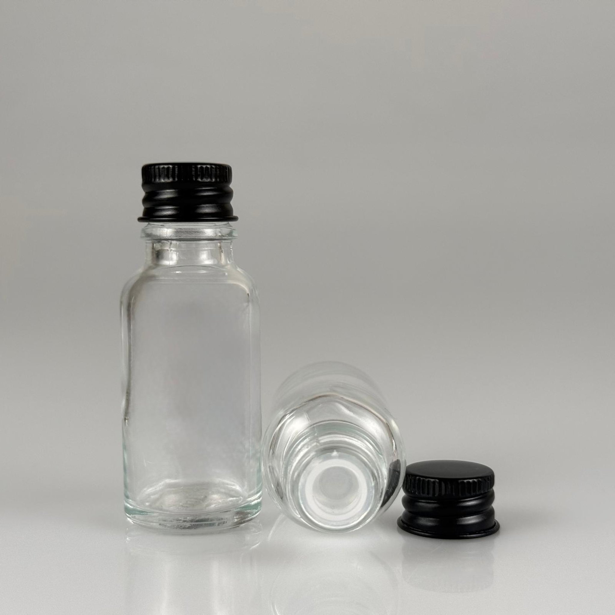 20 CC ŞEFFAF CAM ŞİŞE + KÖPÜK CONTALI SİYAH ALÜMİNYUM METAL KAPAKLI + KÖR TIPALI TAKIM - 20 ML ŞEFFAF CAM ŞİŞE