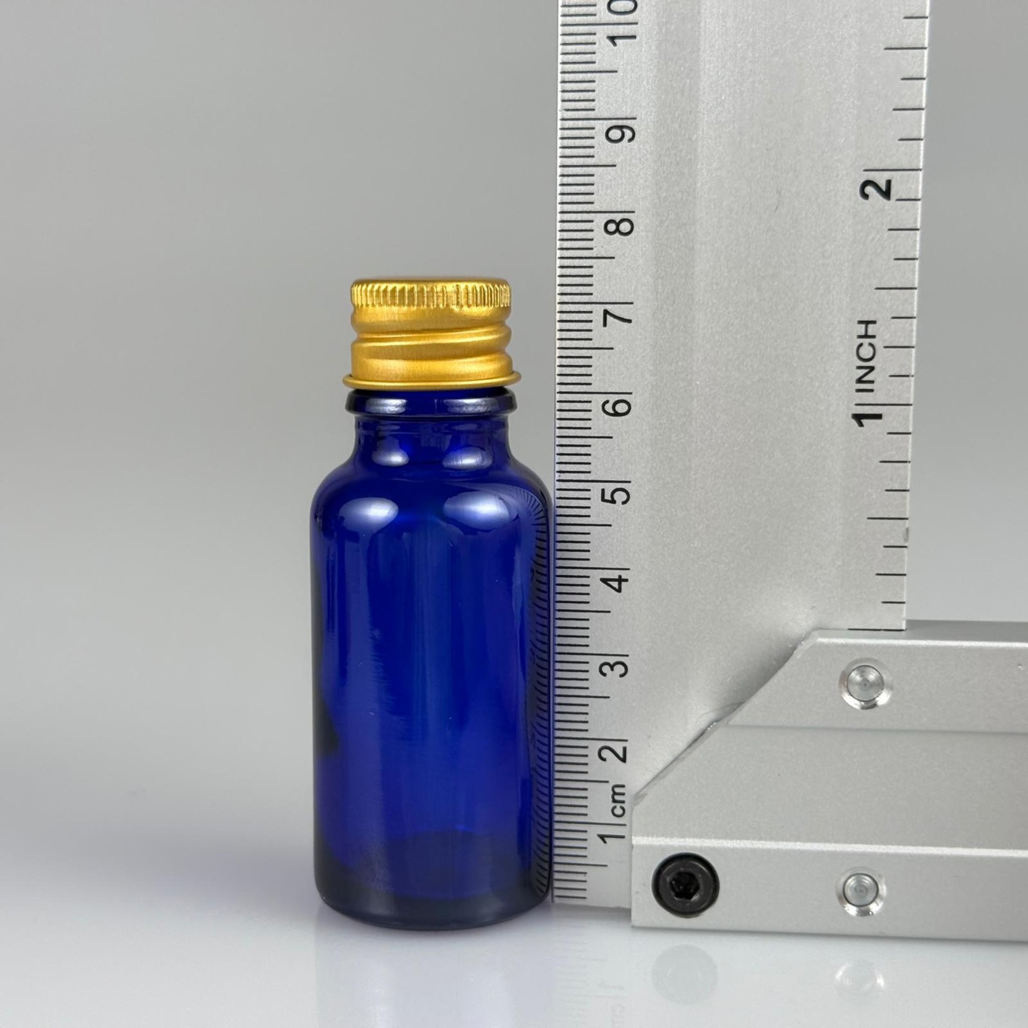 20 CC MAVİ CAM ŞİŞE + KÖPÜK CONTALI GOLD ALÜMİNYUM METAL KAPAKLI + DAMLALIKLI KOLONYA TIPALI TAKIM - 20 ML MAVİ CAM ŞİŞE