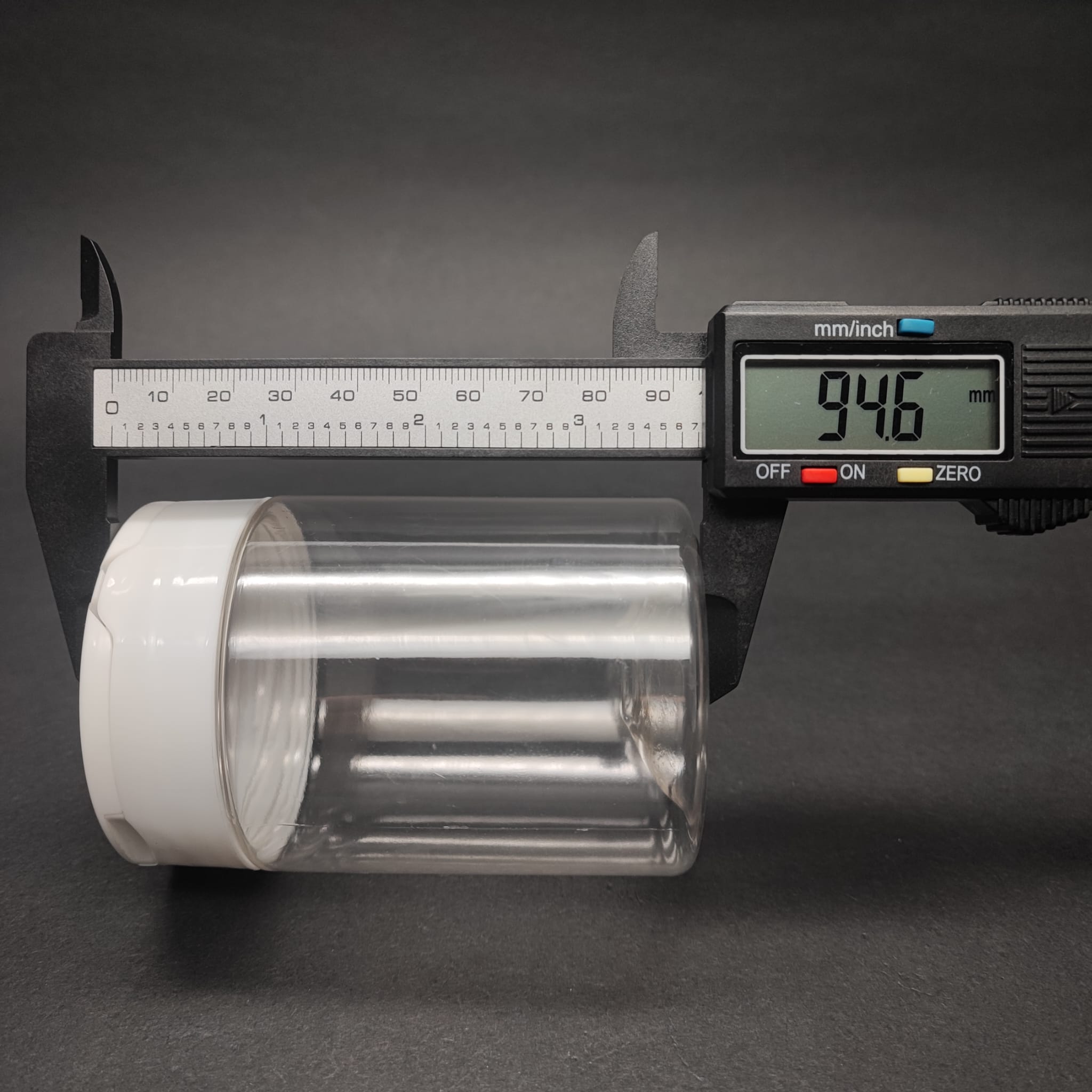 250 CC PET BAHARAT KAVANOZU - BEYAZ FLİPTOP BAHARAT KAPAKLI + SIZDIRMAZ KENDİNDEN YAPIŞKANLI KÖPÜK CONTALI - toz kavanozu , baharat ambalajı , boş pudra şişesi . tuzluk , baharat düzenleyici set için kavanoz