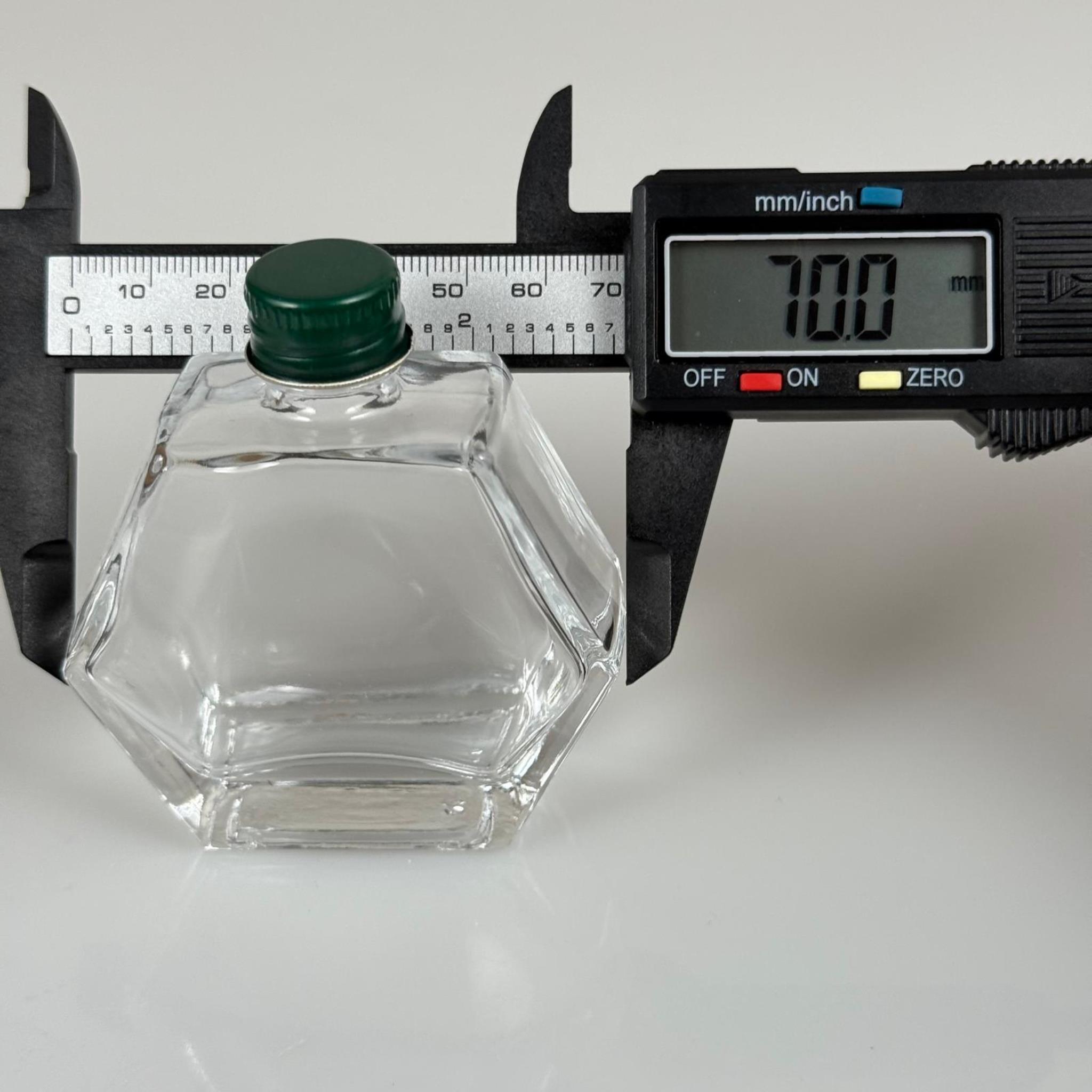 50 CC ALTIGEN CAM ŞİŞE + YEŞİL METAL KAPAK + KOLONYA TIPASI - 50 ML HEDİYELİK CAM KOLONYA ŞİŞESİ - DÜĞÜN, NİŞAN, SÖZ, KINA, CENAZE, PROMOSYON İÇİN HEDİYELİK KOLONYA ŞİŞELERİ