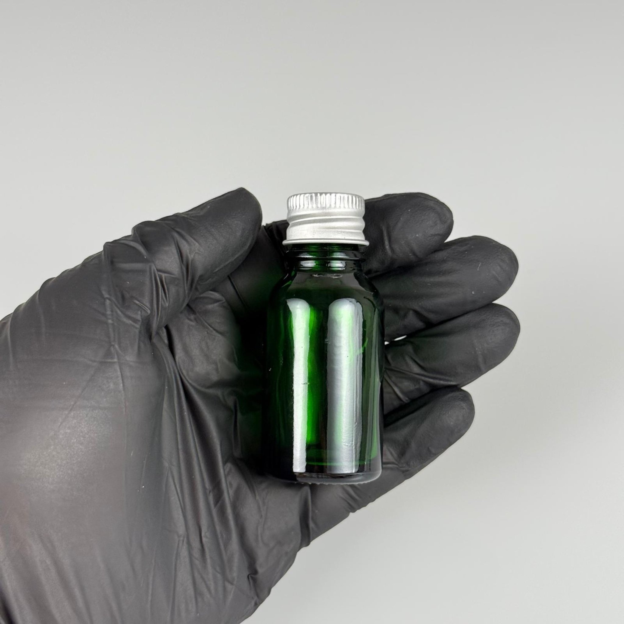15 CC YEŞİL CAM ŞİŞE + KÖPÜK CONTALI GÜMÜŞ ALÜMİNYUM METAL KAPAKLI + DAMLALIKLI KOLONYA TIPALI TAKIM - 15 ML YEŞİL CAM ŞİŞE