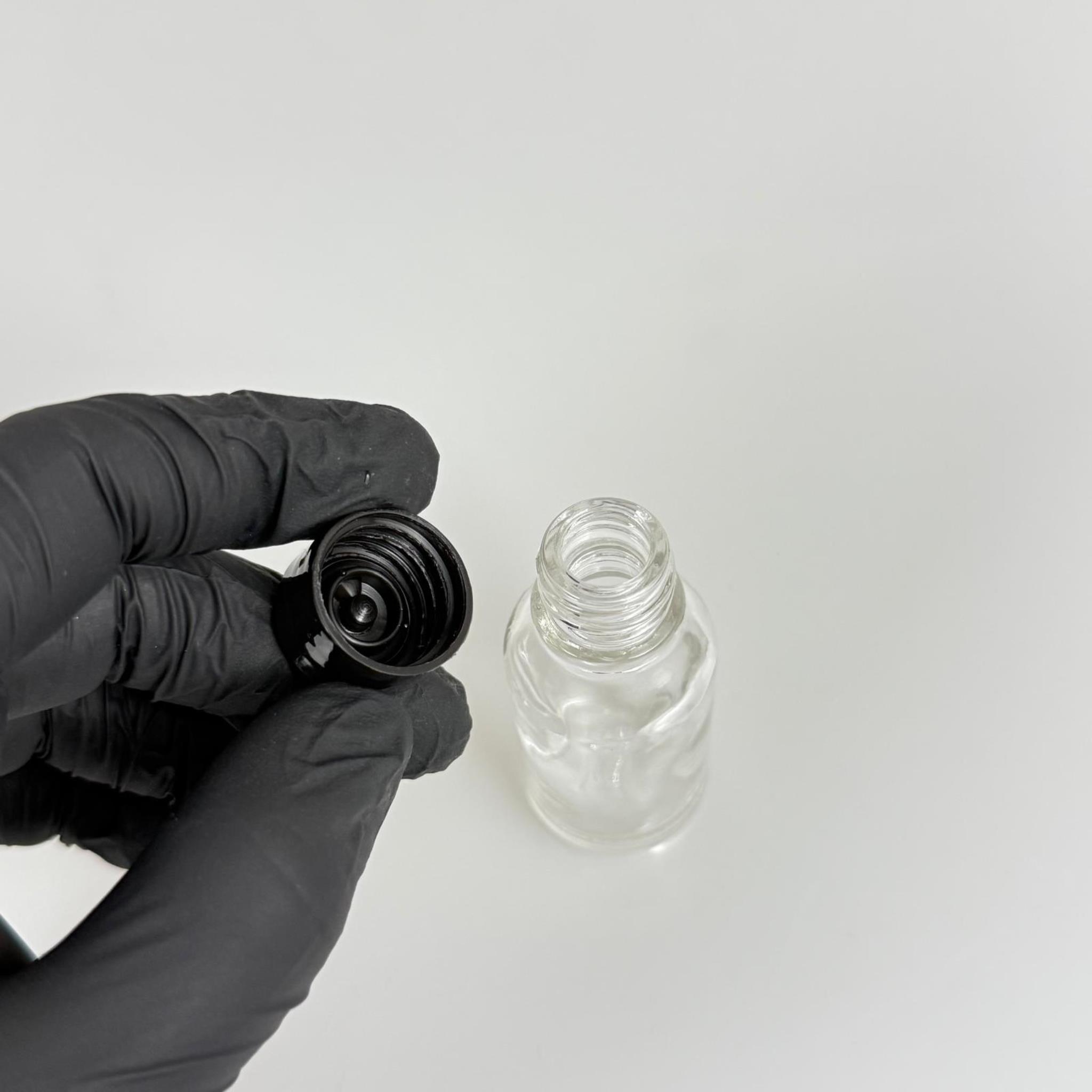 15 ML ŞEFFAF CAM ŞİŞE + CONTALI SİYAH KAPAK - 15 CC KAPAKLI CAM ŞİŞE