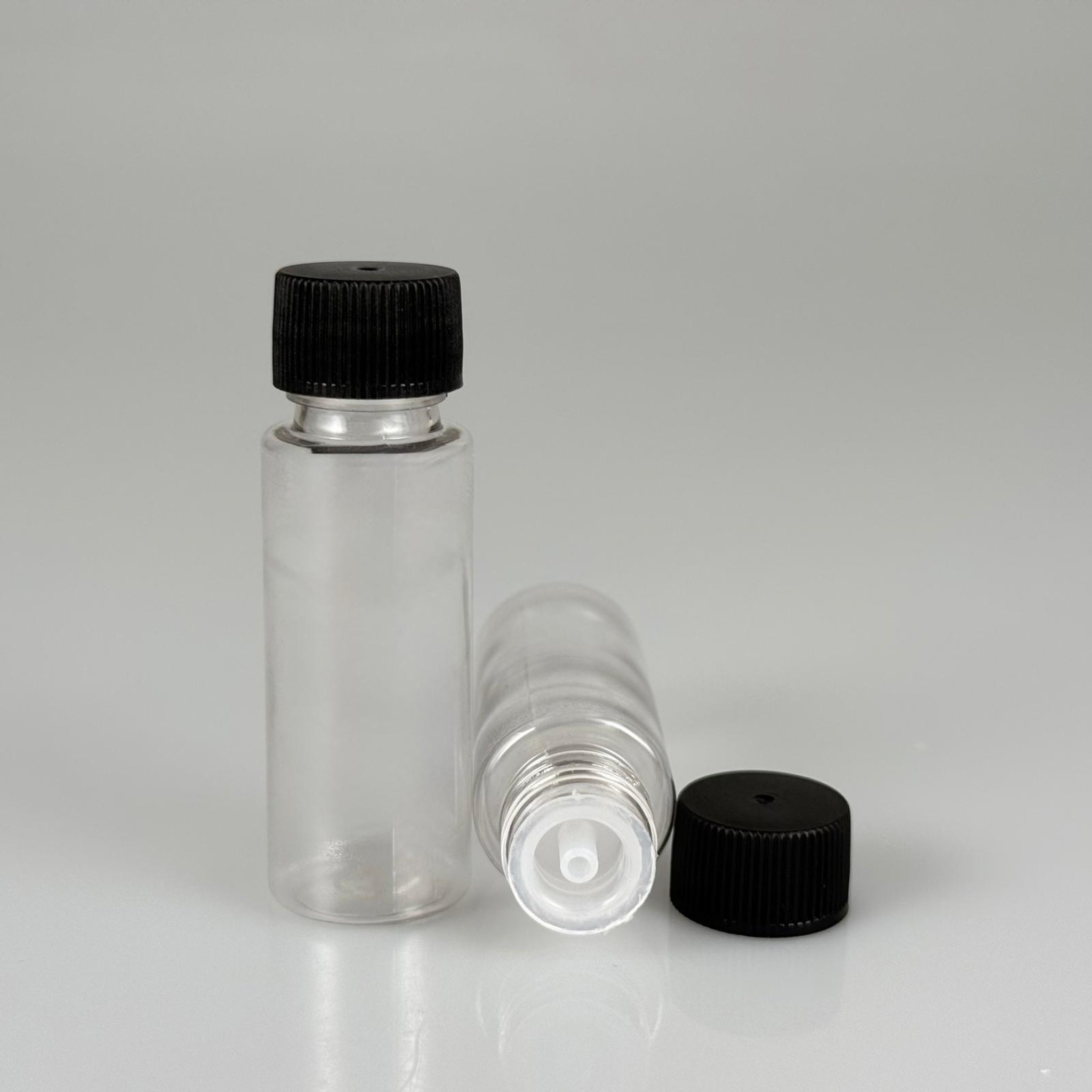 20 CC İÇTEN DAMLALIKLI PLASTİK ŞİŞE -  20 ML ŞEFFAF PET ŞİŞE + CONTALI SİYAH KAPAK + KOLONYA TIPALI (DELEREK KULLANILIR) TAKIM