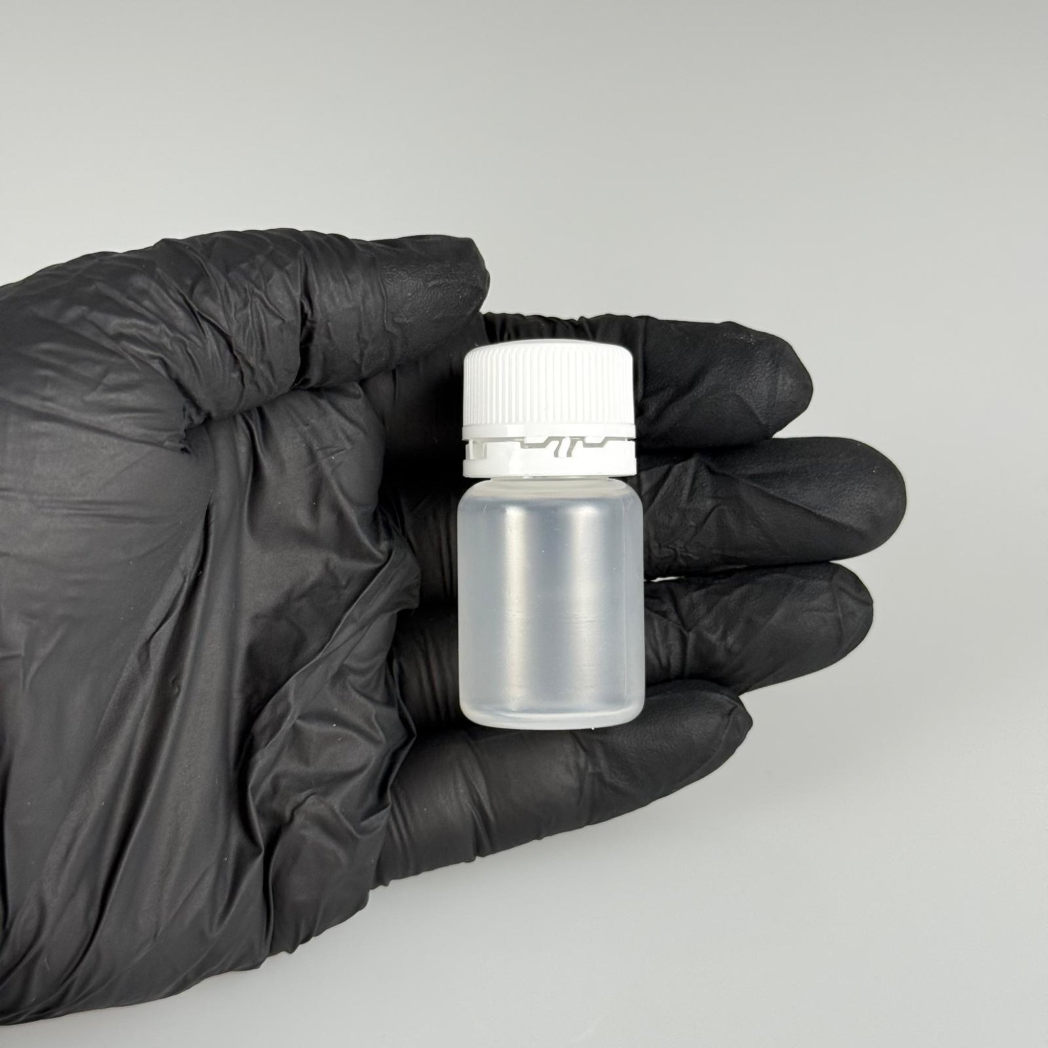 10 CC SHOT ŞİŞESİ - BEYAZ GENİŞ KAPAKLI - NATÜREL - 10 ML POLİETİLEN CARNITINE SHOT ŞİŞESİ - MEDİKAL VE KOZMETİK AMBALAJ