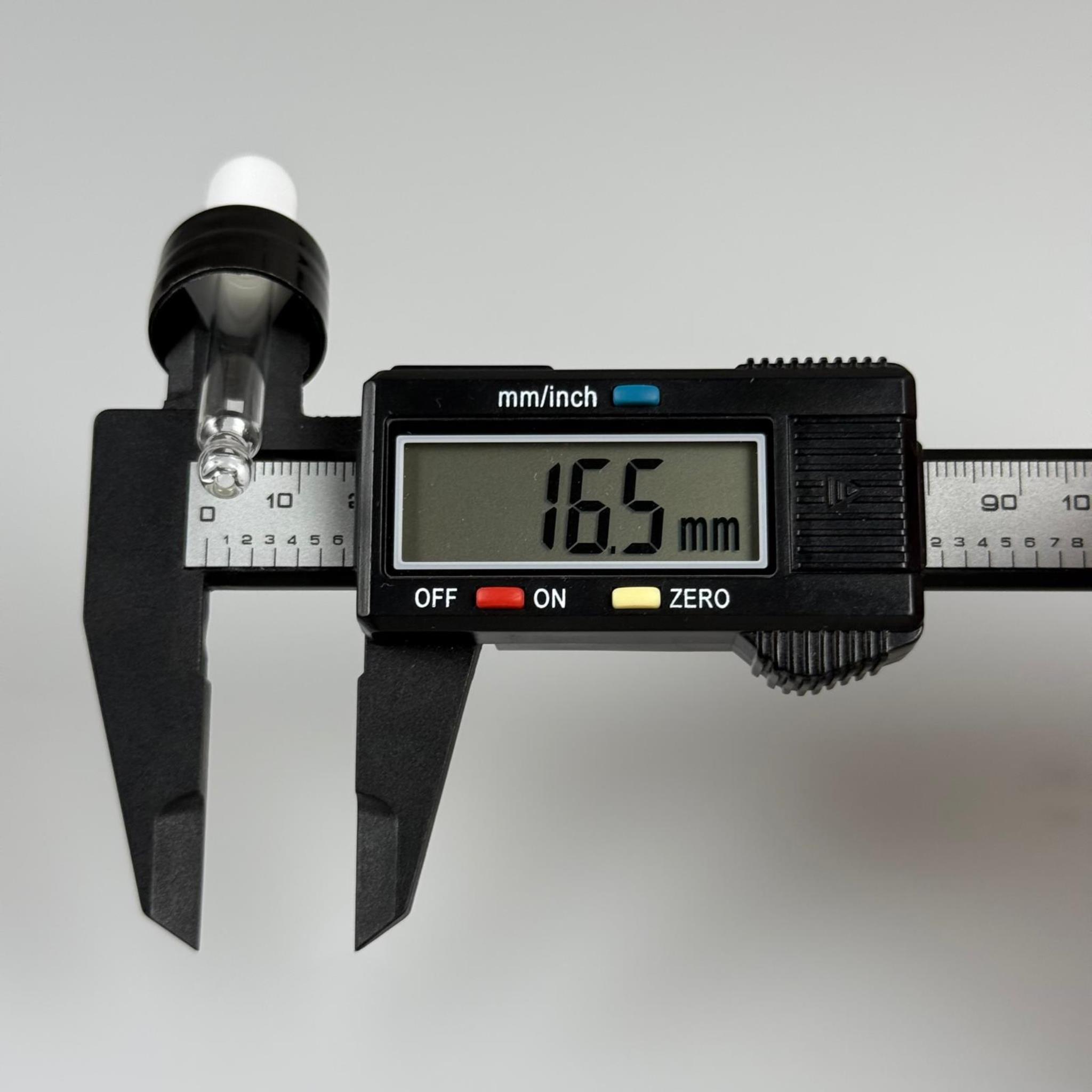18 MM CAM DAMLALIKLI TAKIM - BEYAZ EMZİK + DELİKLİ PLASTİK DÜZ SİYAH KAPAK + 42 MM CAM PİPET