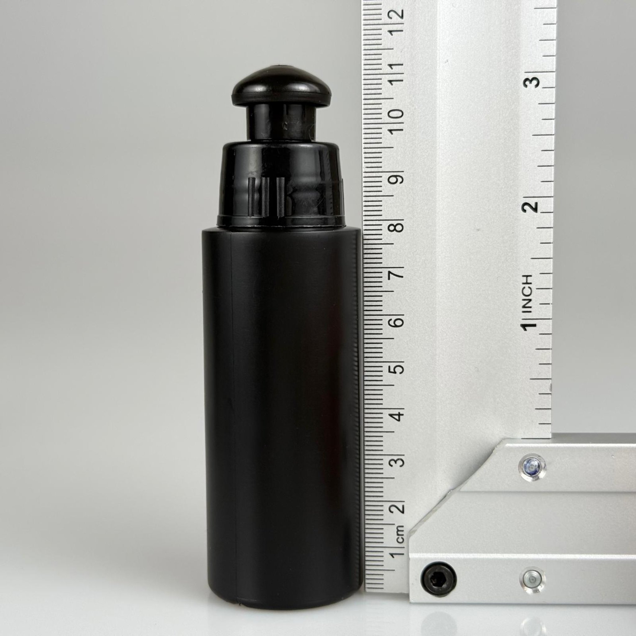 50 CC SİYAH POLİETİLEN PLASTİK ŞİŞE  + SİYAH PUSH-PULL KAPAKLI  - 50 ML KAPAKLI PLASTİK ŞİŞE