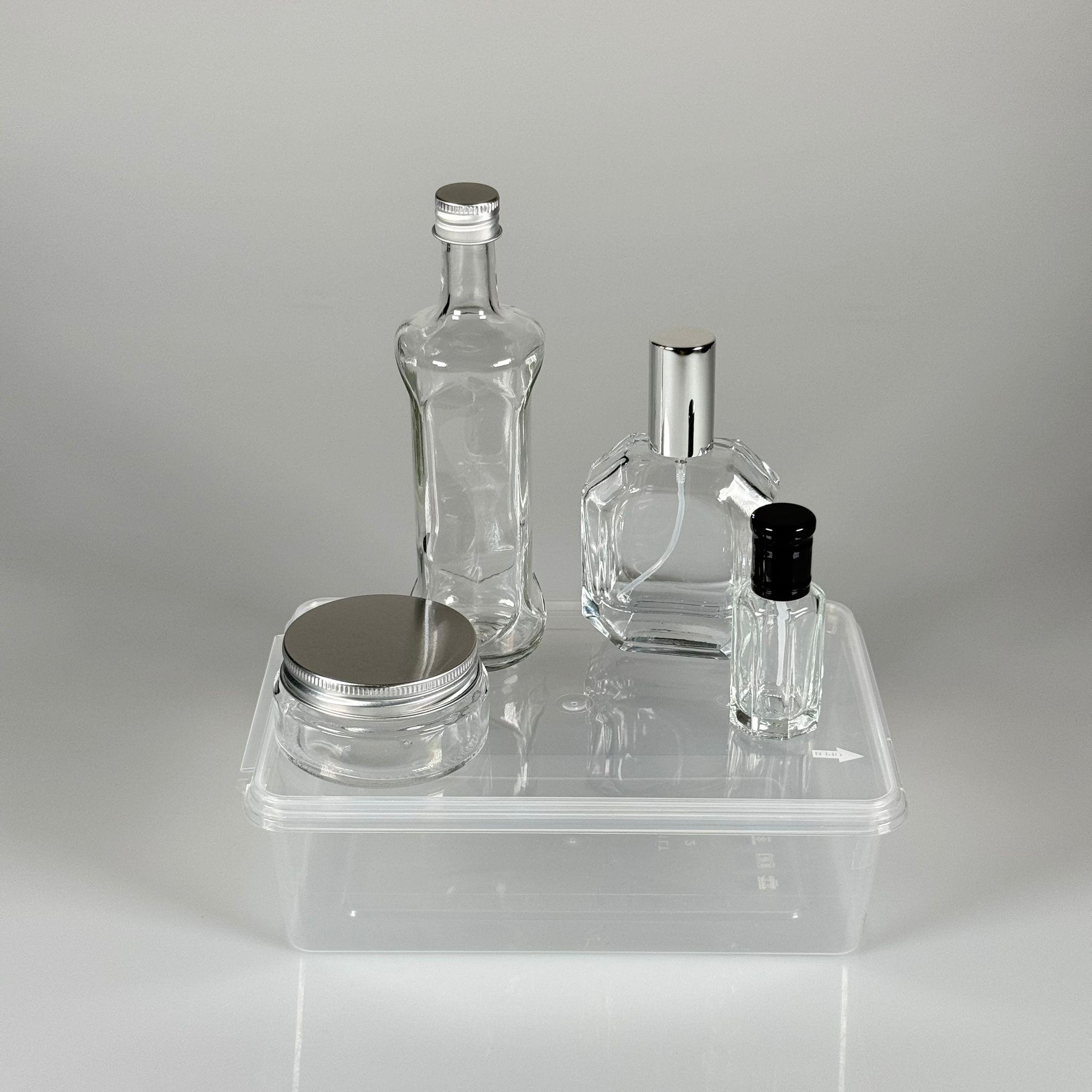 HAC, UMRE İÇİN AMBALAJ SETİ STANDART - 50 ML KAPAKLI CAM HURMA KAVANOZU + 100 ML KAPAKLI CAM ZEMZEM ŞİŞESİ + 50 ML SPREYLİ CAM LÜX GÜLSUYU ŞİŞESİ + 12 ML ÇUBUKLU CAM KOKU ŞİŞESİ + PLASTİK SAKLAMA KABI TAKIM