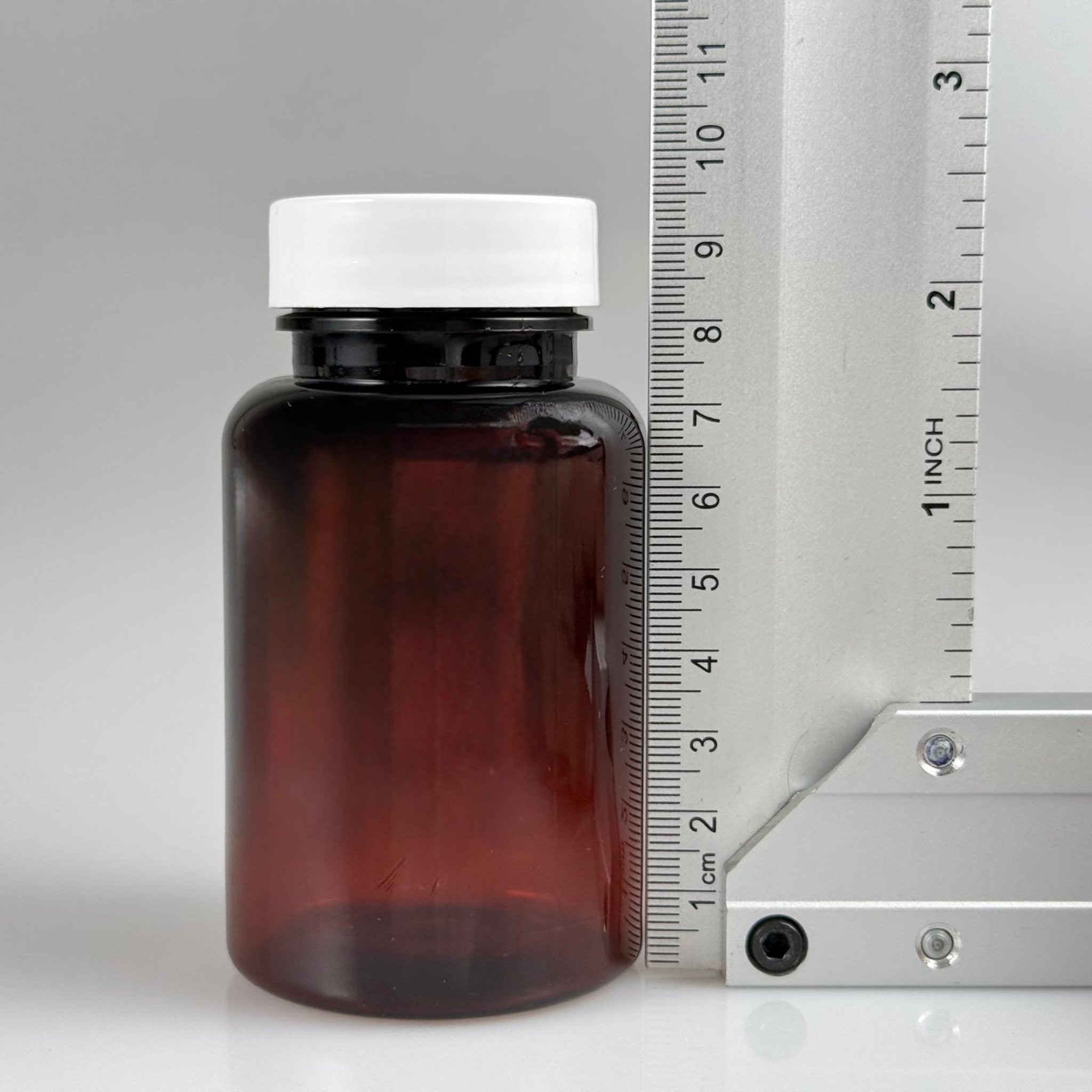 150 CC AMBER PET PUDRA ŞİŞESİ + BEYAZ PLASTİK KAPAKLI + PUDRA TIPALI TAKIM - 150 ML KAHVERENGİ PUDRA KUTUSU, EKO TUZLUK