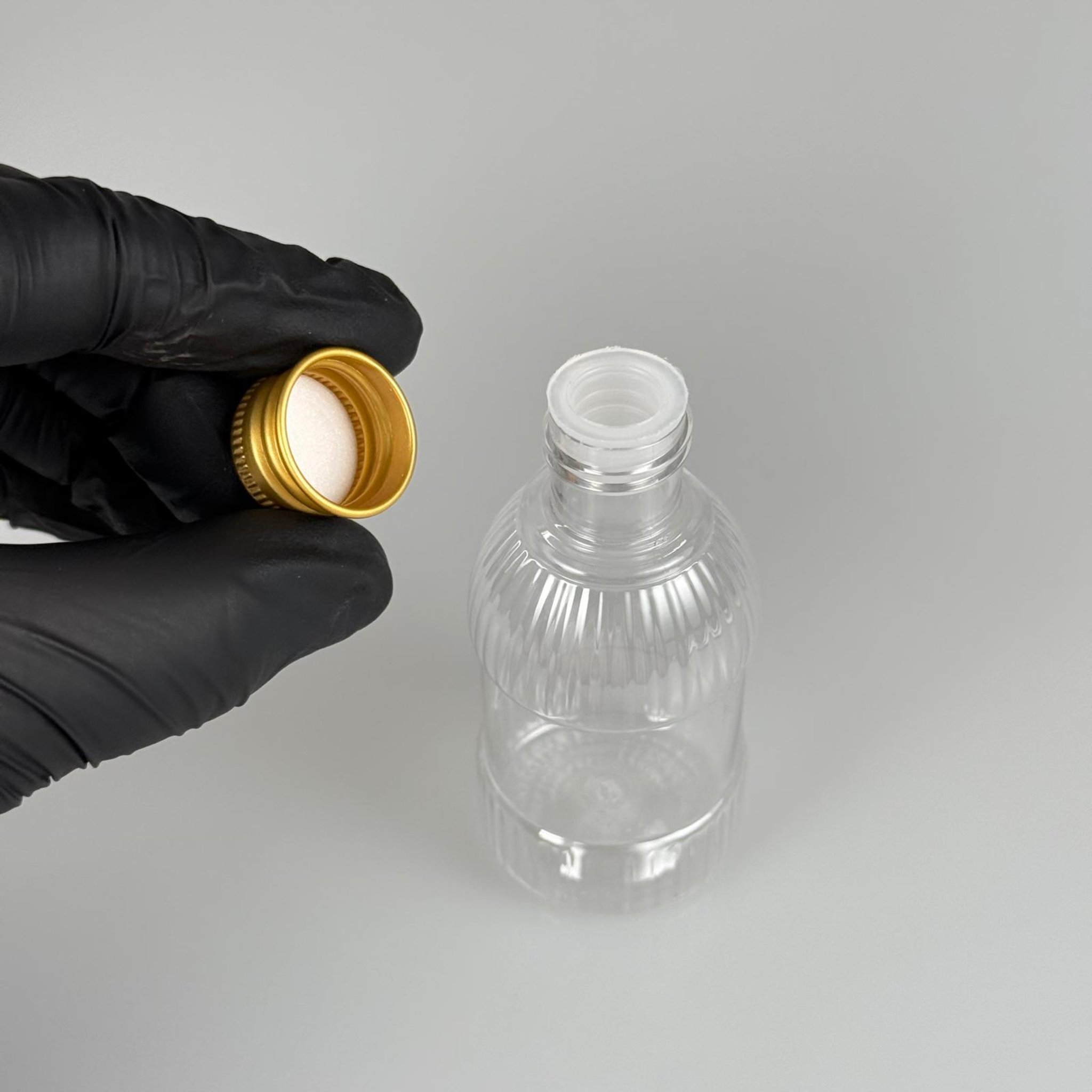 50 CC MANDALİNA MODEL PET ŞİŞE + KÖPÜK CONTALI GOLD ALÜMİNYUM METAL KAPAKLI + KÖR TIPALI TAKIM - 50 ML TOMBUL PET ŞİŞE