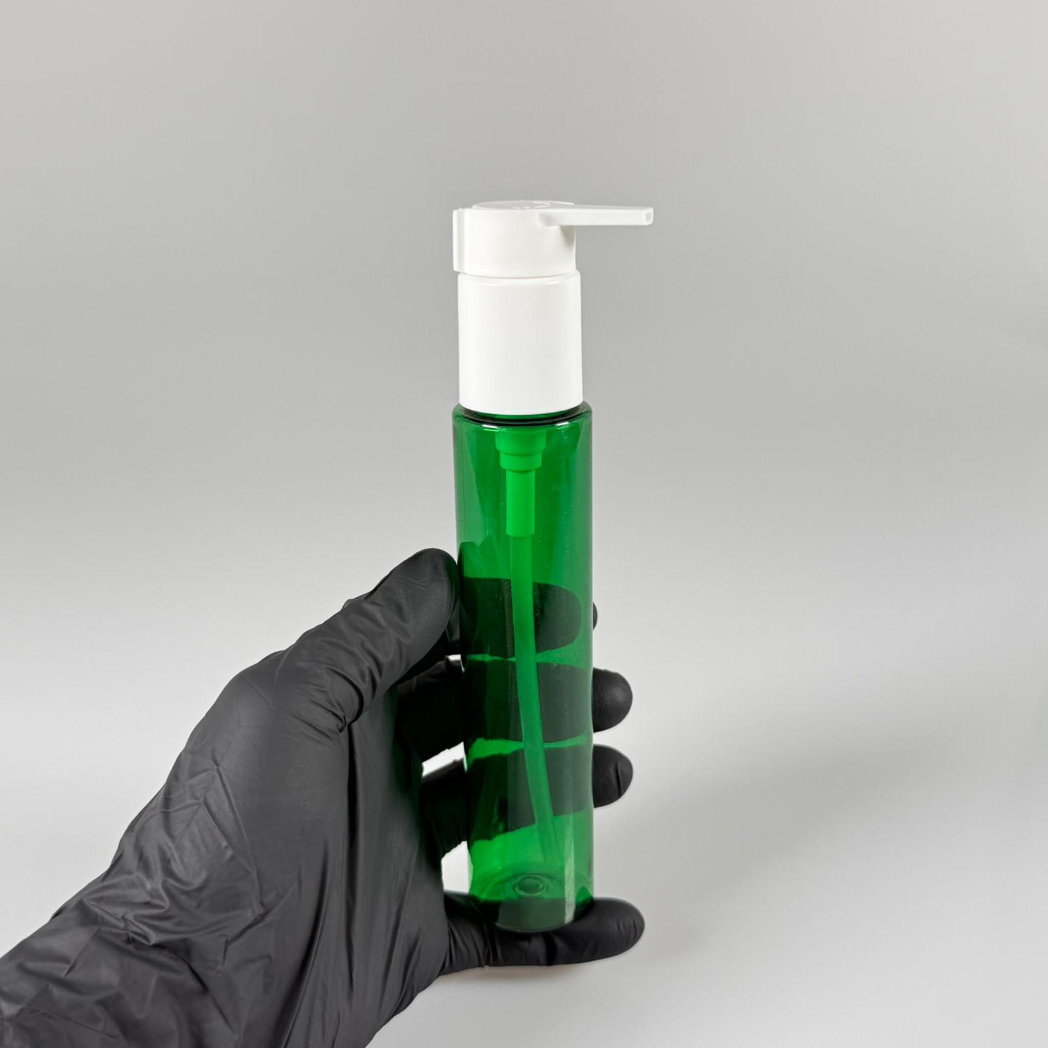 100 CC UZUN SİLİNDİR YEŞİL PET ŞİŞE (24 GR)  - BEYAZ XAVİER POMPALI - 100 ML BİBERİYE SUYU, LAVANTA YAĞI, SAÇ SERUM, TONİK VB İÇİN PLASTİK KOZMETİK AMBALAJLARI