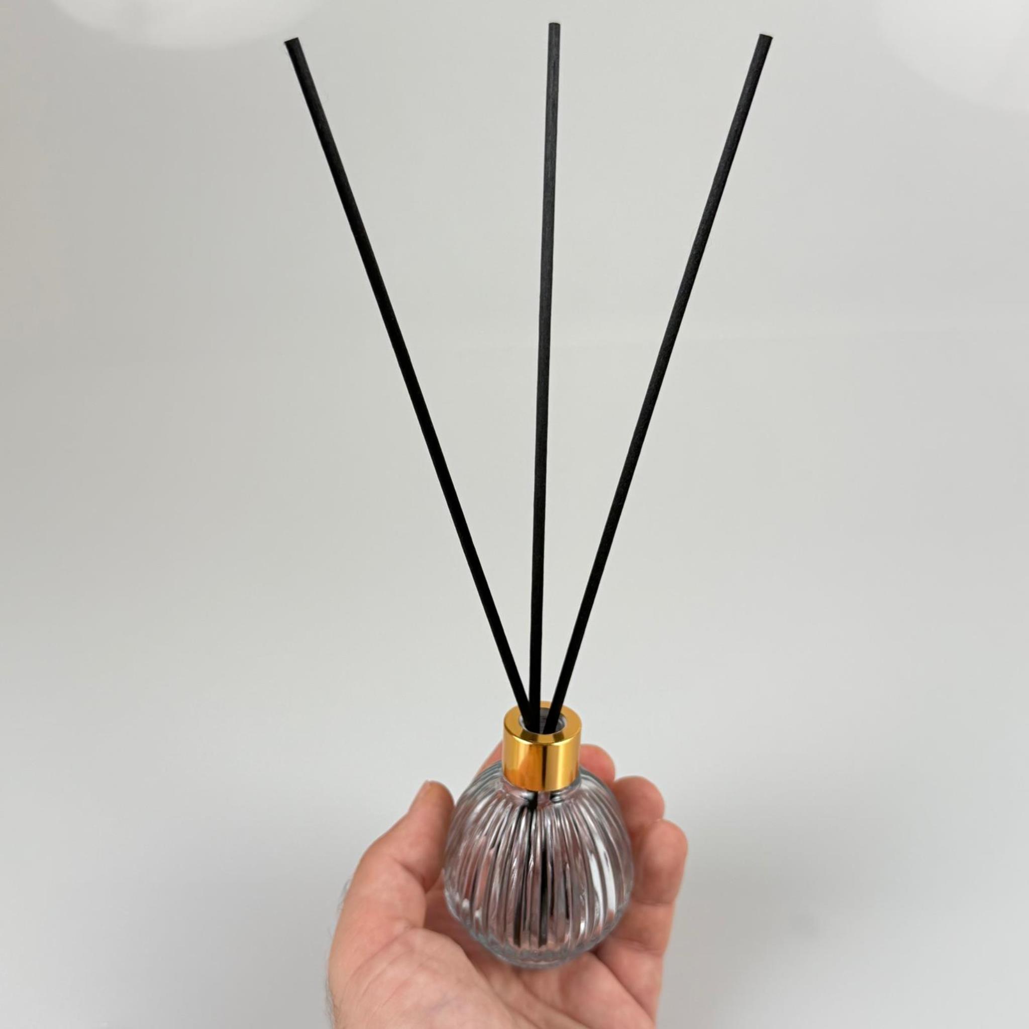 ÇİZGİLİ TOP MODEL CAM BAMBU ODA KOKUSU ŞİŞESİ + METAL GOLD KAPAK + TIPA + 3 ADET FİBER BAMBU ÇUBUK - 50 ML SET TAKIM - HEDİYELİK PROMOSYON DİFFUSER ŞİŞELERİ