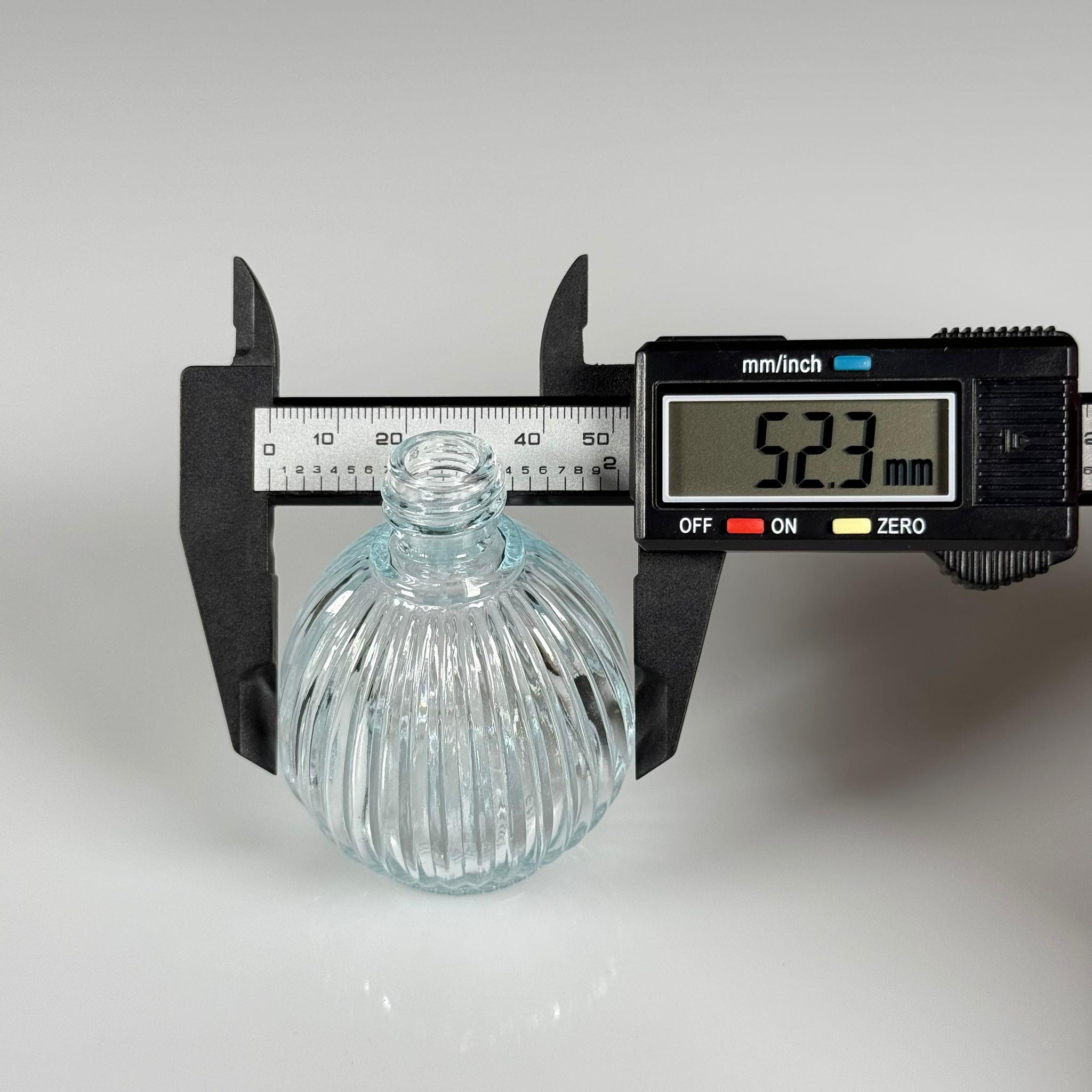 50 CC TOP ÇİZGİLİ CAM ŞİŞE KAPAKSIZ 18 MM AĞIZ