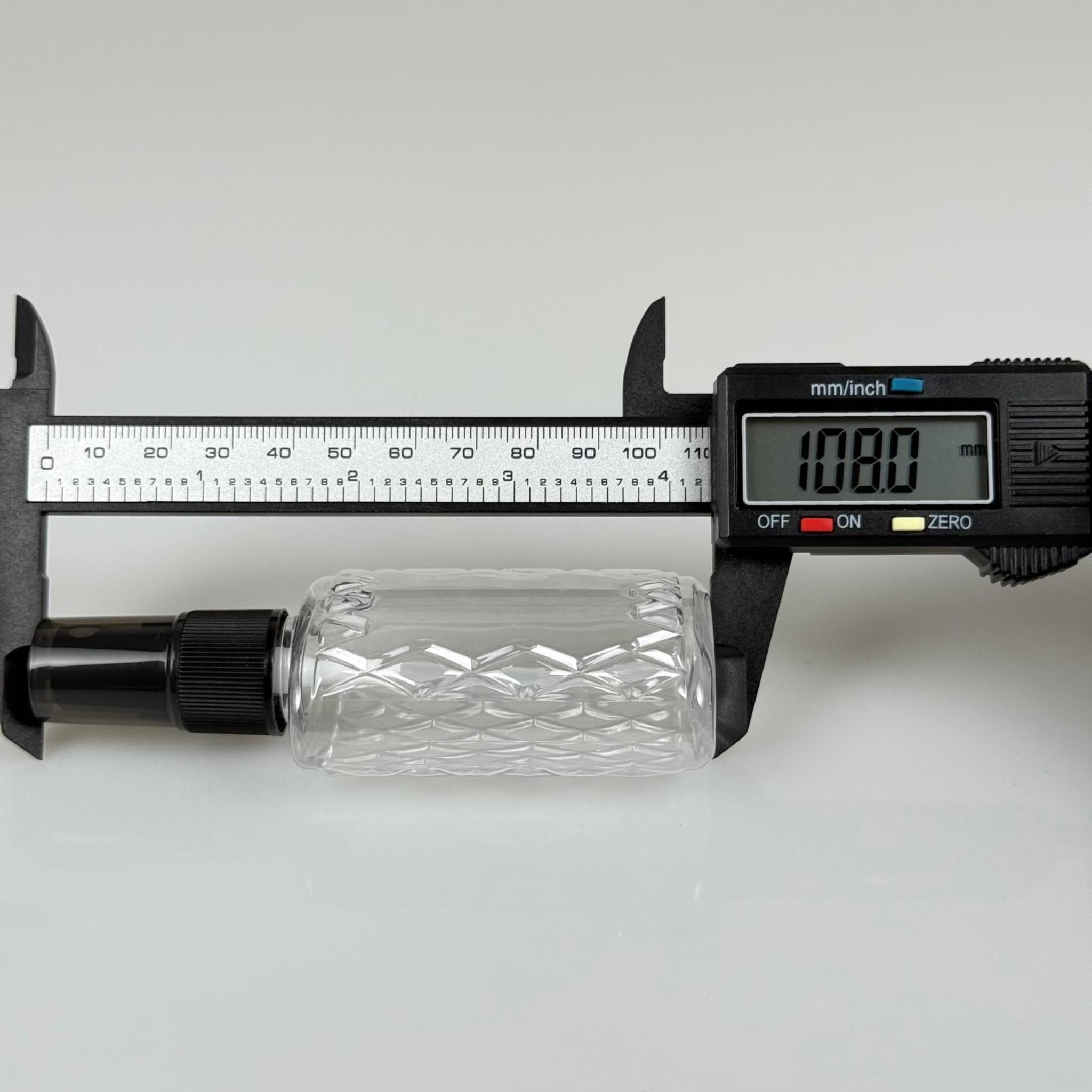 50 CC ŞEFFAF PET KÖŞELİ PARFÜM ŞİŞESİ - SİYAH SPREYLİ - 50 ML PLASTİK PARFÜM - KOLONYA ŞİŞESİ