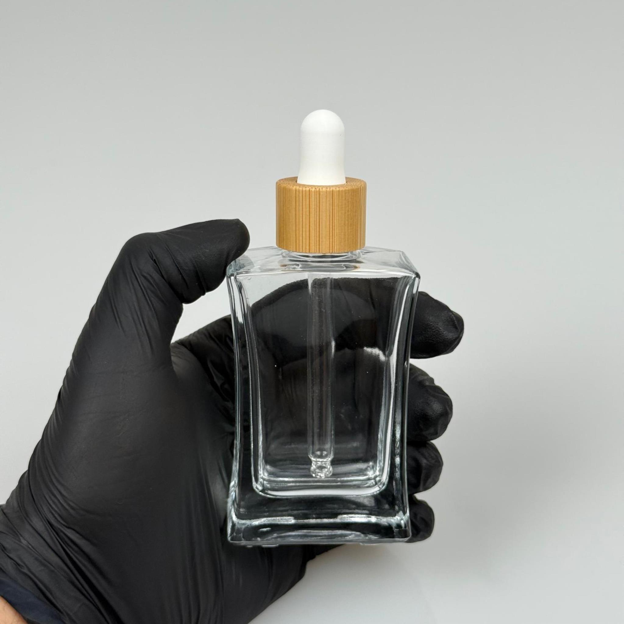 50 CC DİKDÖRGEN KÖŞELİ CAM DAMLALIKLI ŞİŞE - BEYAZ EMZİK - BAMBU AHŞAP KAPAK - 50 ML BAMBU KAPAKLI DAMLALIKLI CAM ŞİŞE