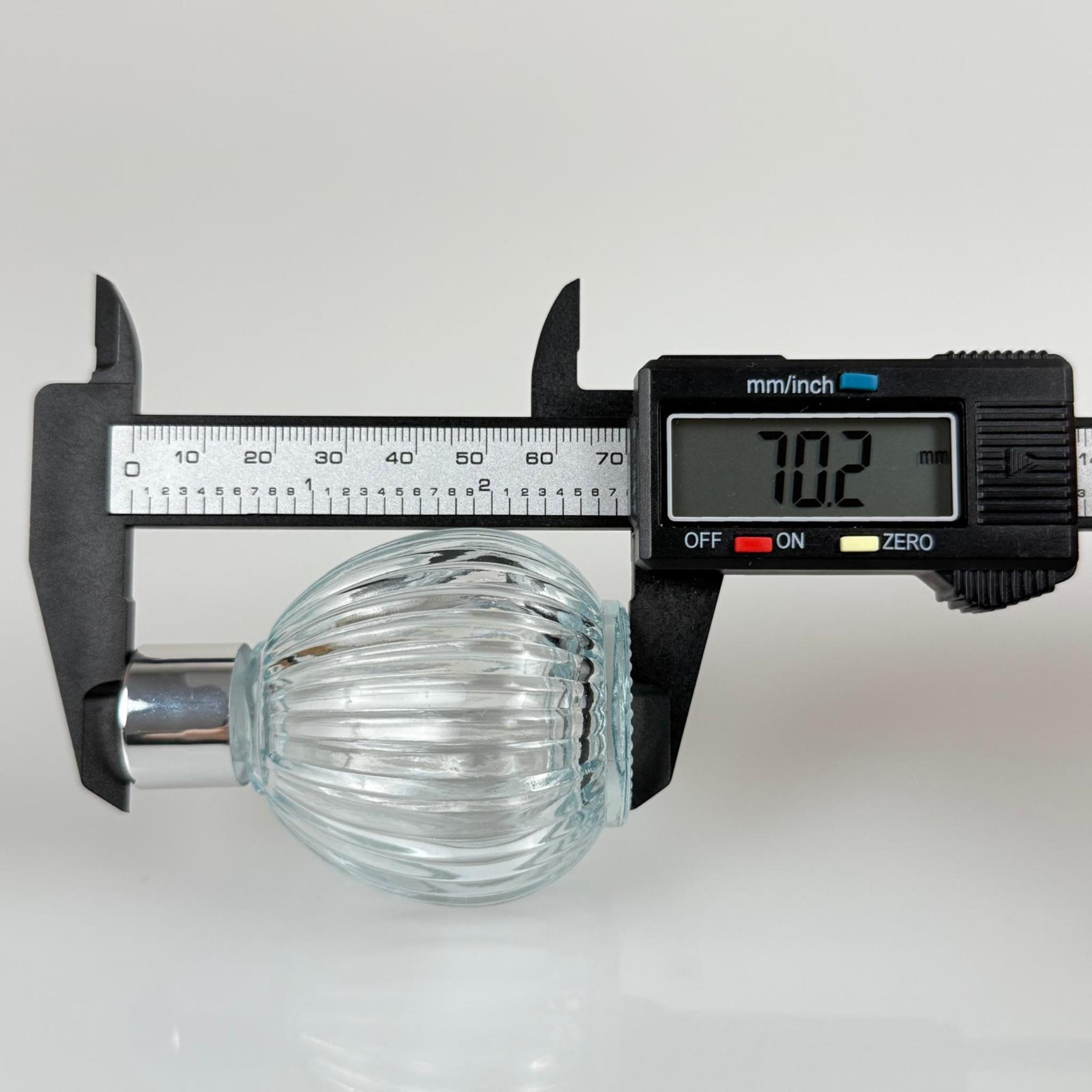 ÇİZGİLİ TOP MODEL CAM KOLONYA ŞİŞESİ + METAL GÜMÜŞ KAPAK + TIPA - 50 ML - HEDİYELİK KOLONYA ŞİŞELERİ
