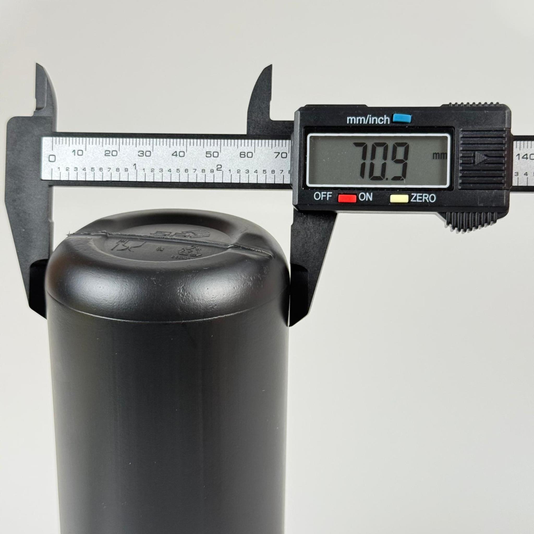0,5 LT ZİRAİ İLAÇ BİDONU SİYAH + BEYAZ ALÜMİNYUM FOLYOLU İNDİKSİYON CONTA SK50 KAPAK + KENDİNDEN YAPIŞKANLI KÖPÜK CONTALI - 500 CC PE POLİETİLEN TARIM BİDON