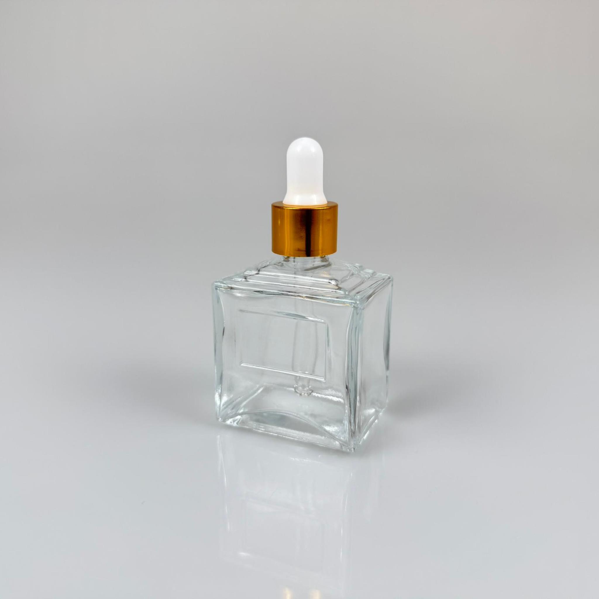 50 CC KÖŞELİ PRİZMA PRESTİJLİ CAM DAMLALIKLI ŞİŞE - BEYAZ EMZİK - GOLD METALİK KAPAK - 50 ML CAM DAMLALIKLI ŞİŞE - DAMLALIKLI BOŞ ŞİŞE