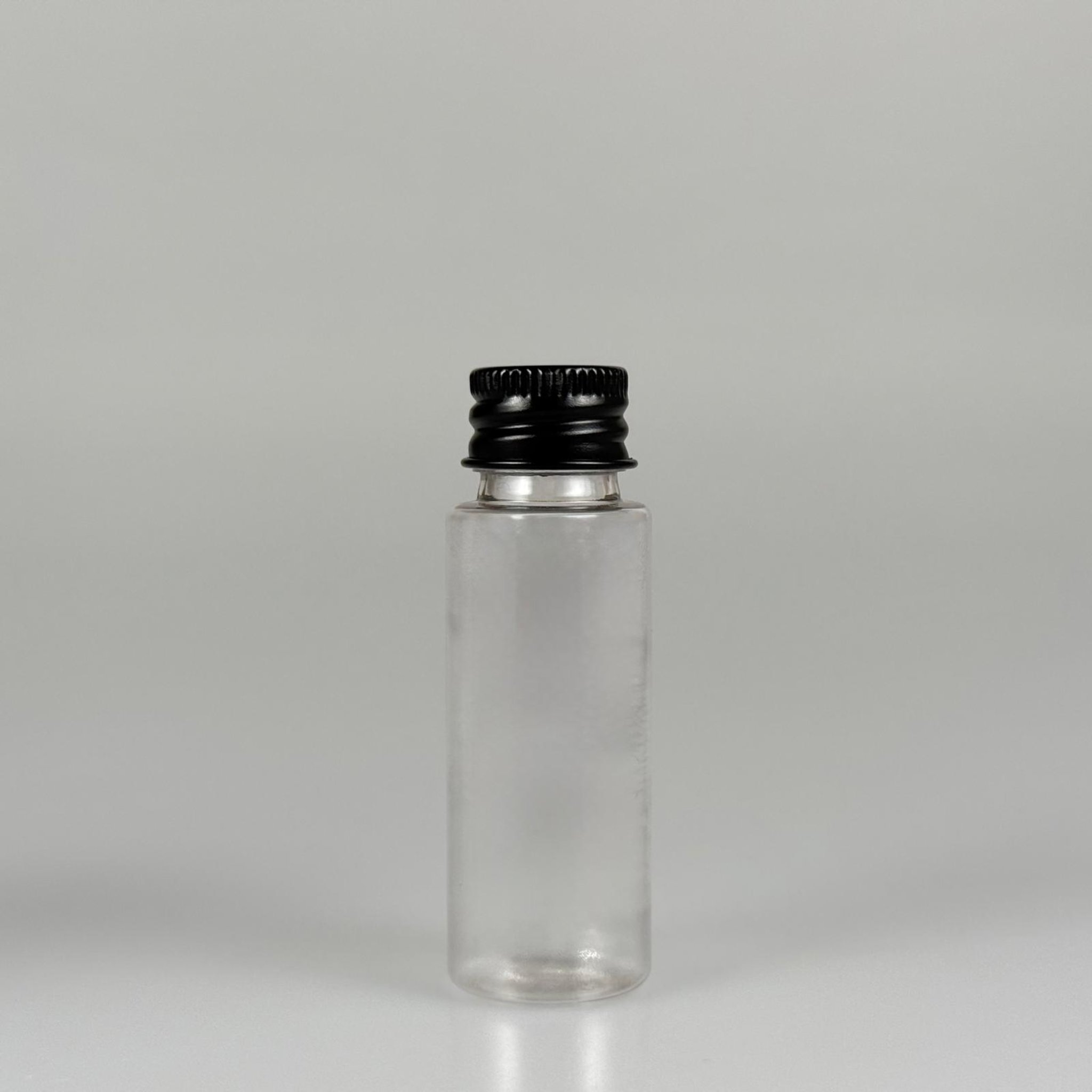 20 CC ŞEFFAF PET SHOT ŞİŞE - KÖPÜK CONTALI SİYAH ALÜMİNYUM METAL KAPAKLI TAKIM - 20 ML PLASTİK ŞİŞE