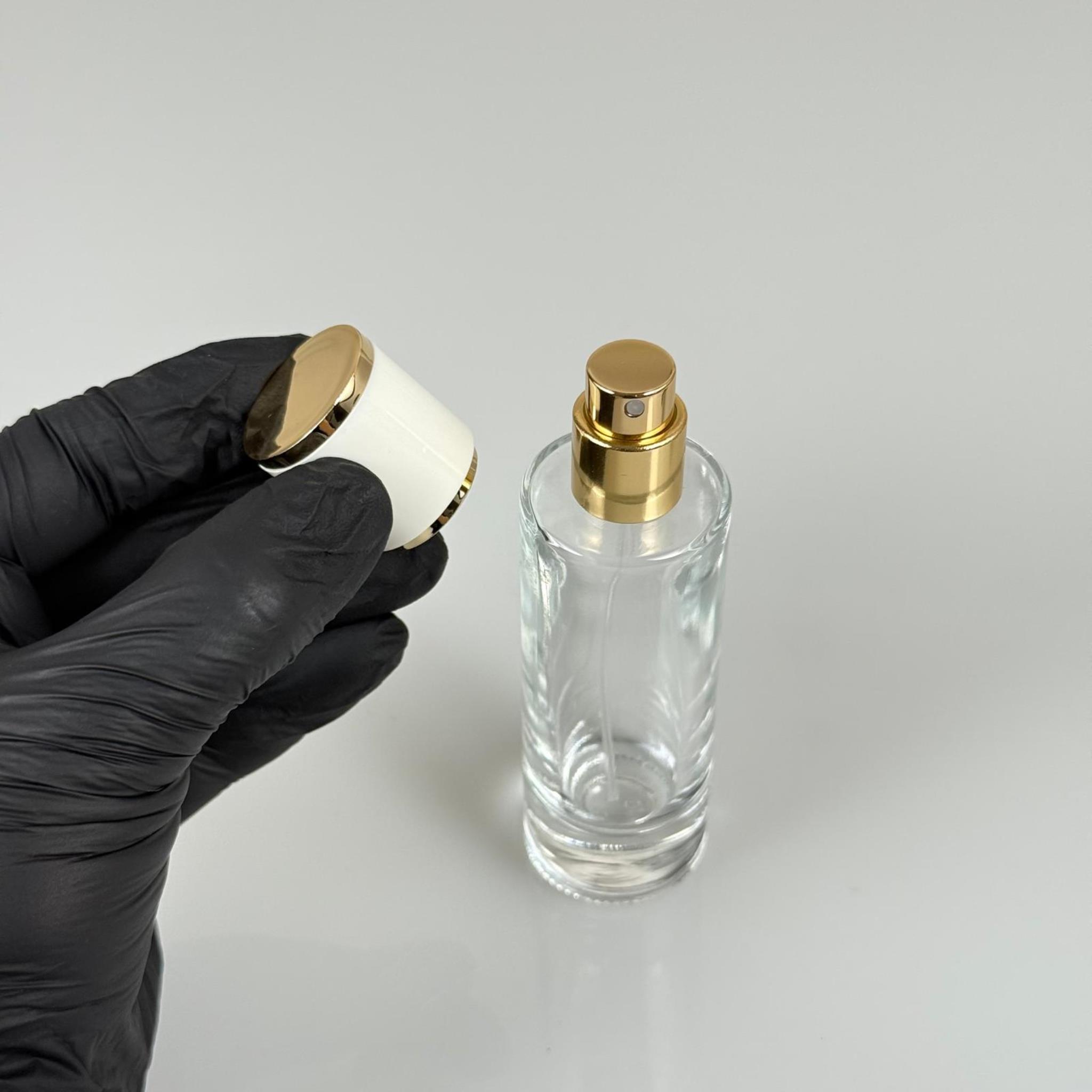 30 ML SİLİNDİR UZUN MODEL PARFÜM ŞİŞESİ - GOLD METAL SPREYLİ + GOLD BEYAZ KAPAKLI (AĞIZ 15 MM GEÇME KOLAY KAPAMA)