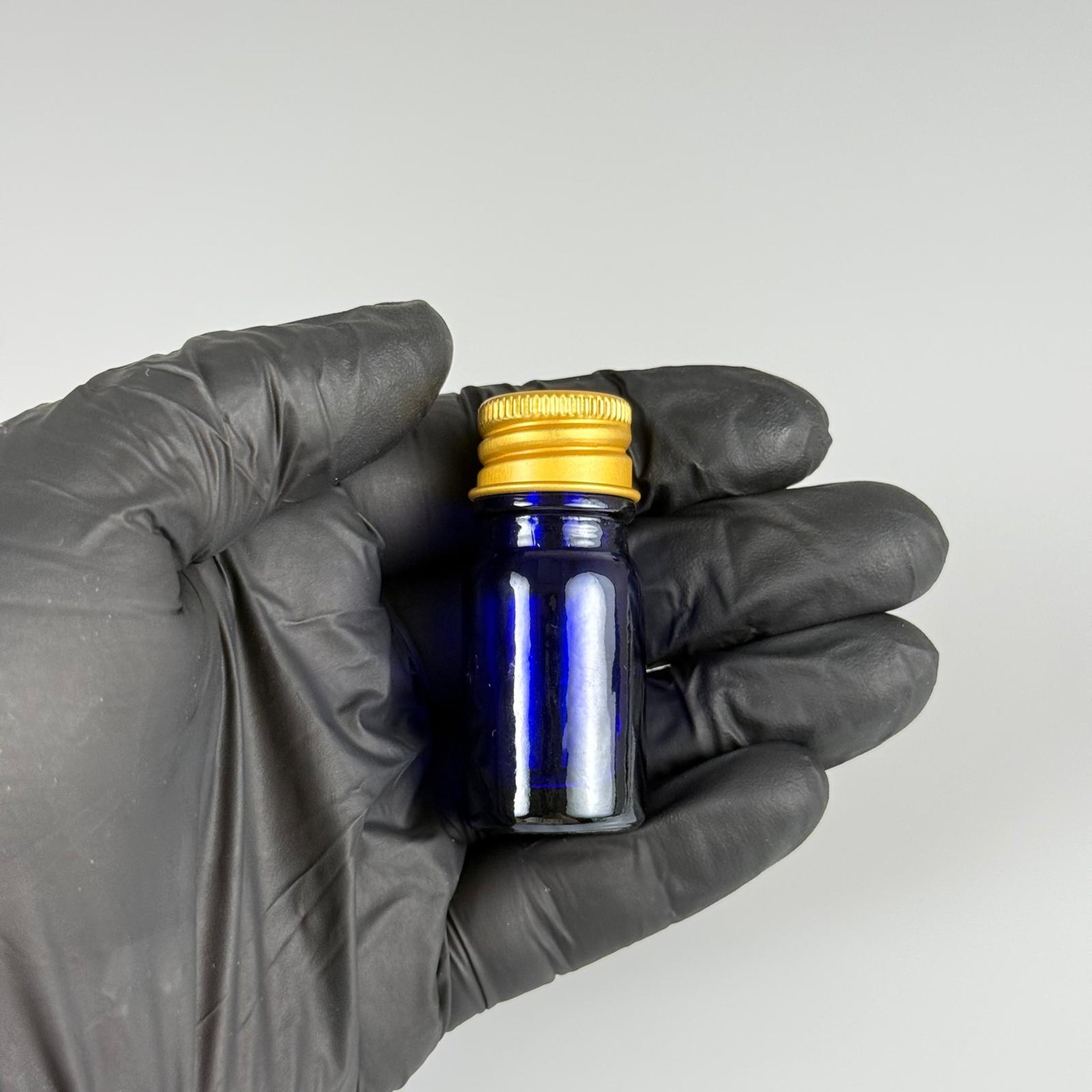 5 CC MAVİ CAM ŞİŞE + KÖPÜK CONTALI GOLD ALÜMİNYUM METAL KAPAKLI TAKIM - 5 ML MAVİ CAM ŞİŞE