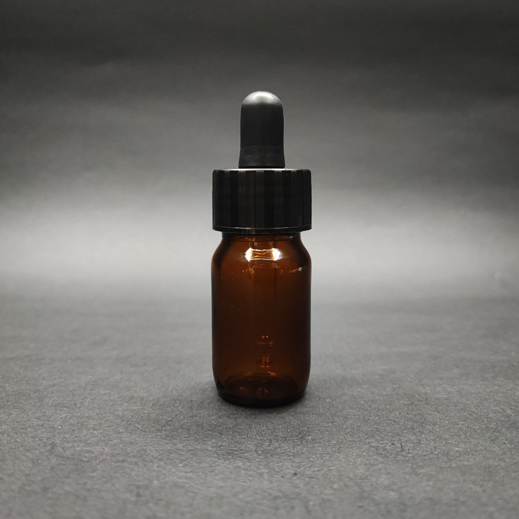 15 ML DOLUMU KOLAY, GENİŞ AĞIZLI CAM DAMLALIKLI ŞİŞE (25 MM AĞIZ)  - 15 CC SİYAH DAMLALIKLI CAM ECZA ŞİŞESİ - AMBER KAHVERENGİ