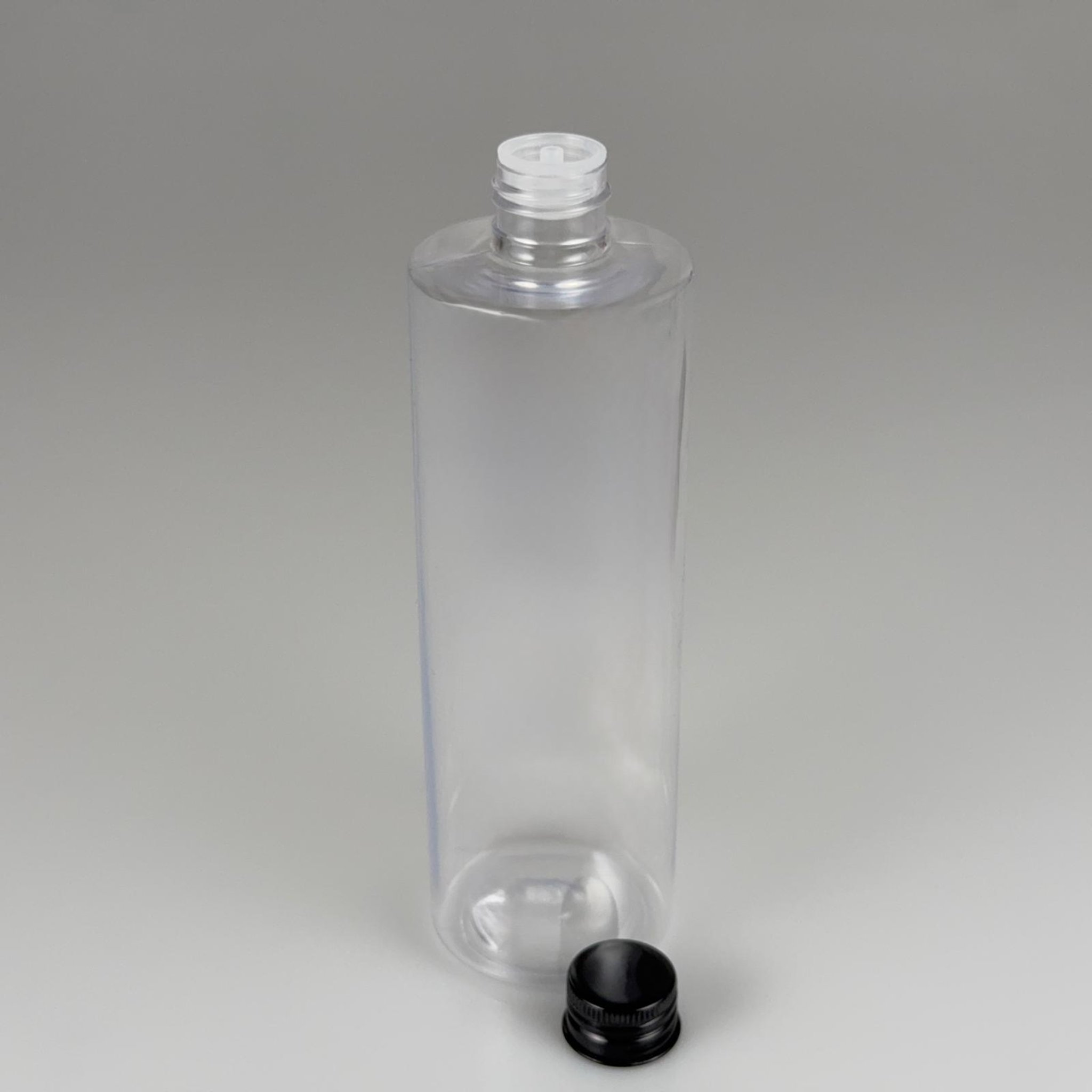 400 CC ŞEFFAF KÜT BOYUNLU SİLİNDİR PET ŞİŞE (30 GR - 24 AĞIZ ) + KÖPÜK CONTALI SİYAH METAL ALÜMİNYUM KAPAKLI + KOLONYA TIPALI TAKIM - 400 ML KAPAKLI ŞEFFAF PLASTİK ŞİŞELER