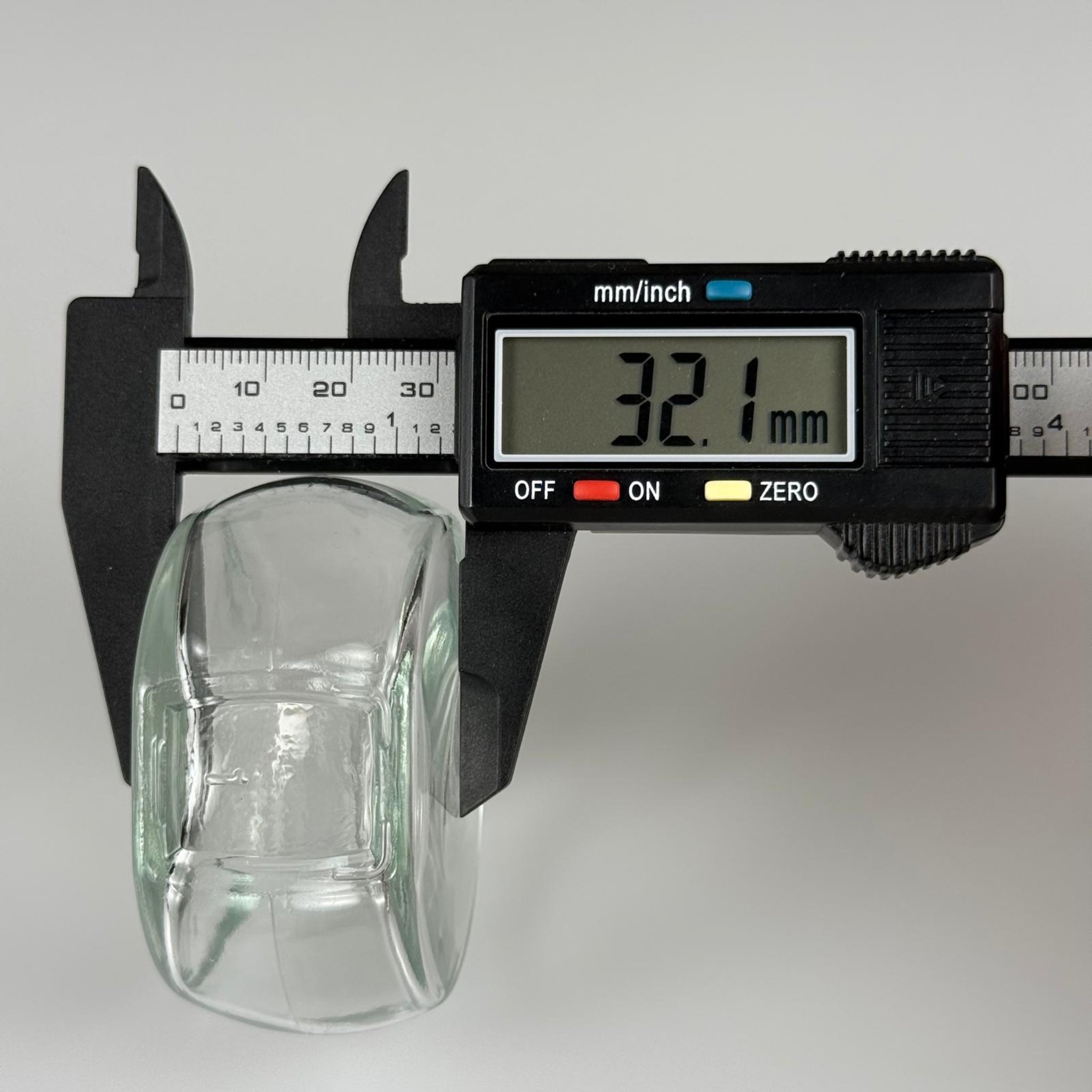 50 CC OVAL YASSI YUVARLAK CAM ŞİŞE + SİYAH ALÜMİNYUM METAL KAPAKLI TAKIM - 50 ML ŞEFFAF CAM ŞİŞE